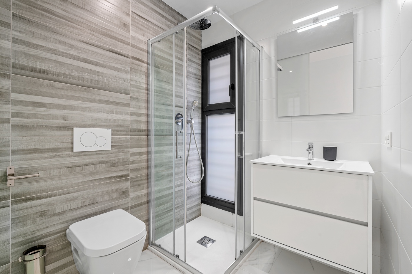 2 Bed, 2 Bath, ApartmentFor Sale, Guardamar Del Segura, Alicante