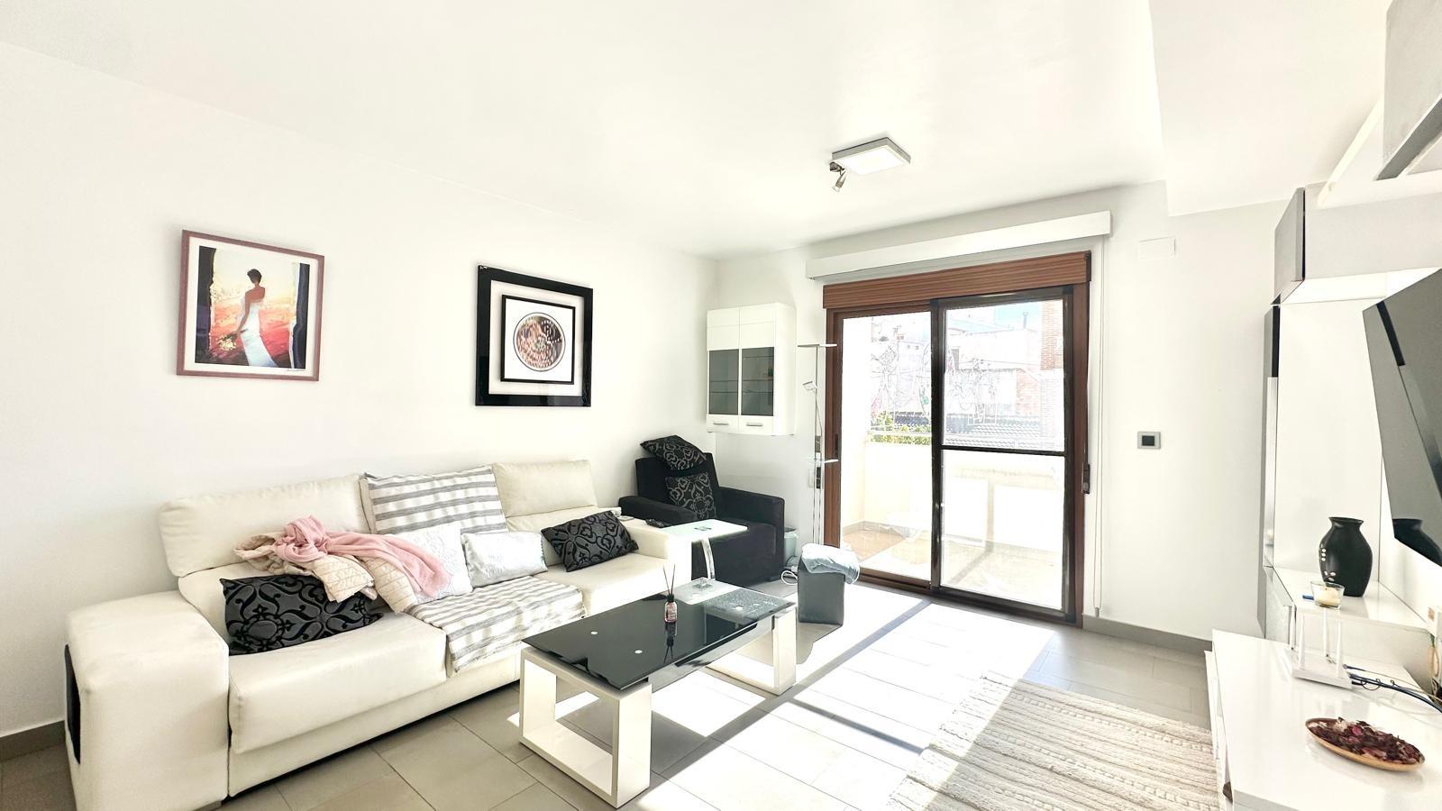 3 Bed, 2 Bath, ApartmentFor Sale, Torrevieja, Alicante