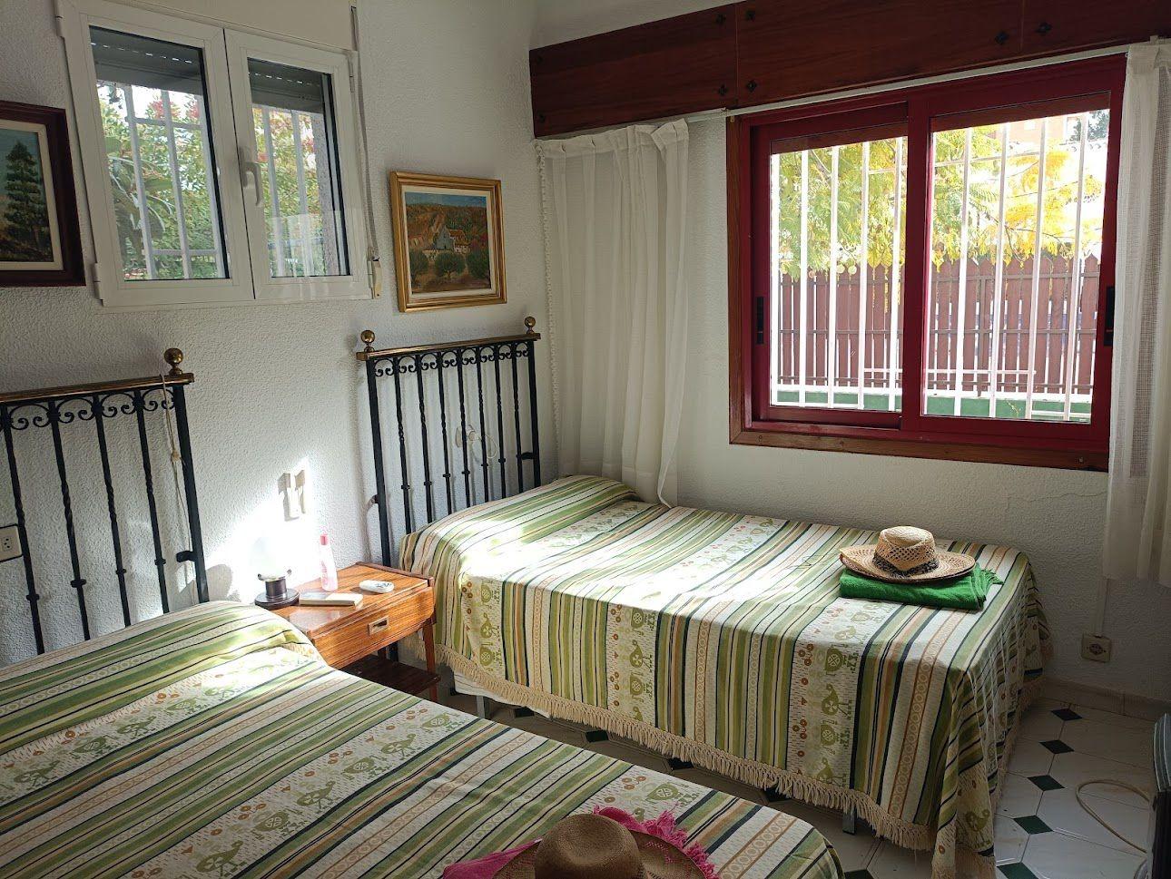 4 Bed, 3 Bath, HouseFor Sale, Orihuela Costa, Alicante