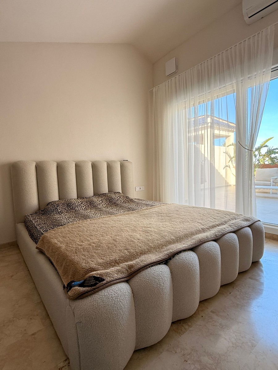 3 Bed, 2 Bath, ApartmentFor Sale, Las Ramblas Golf, Alicante