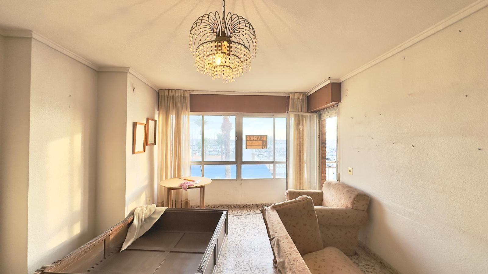 4 Bed, 2 Bath, ApartmentFor Sale, Torrevieja, Alicante