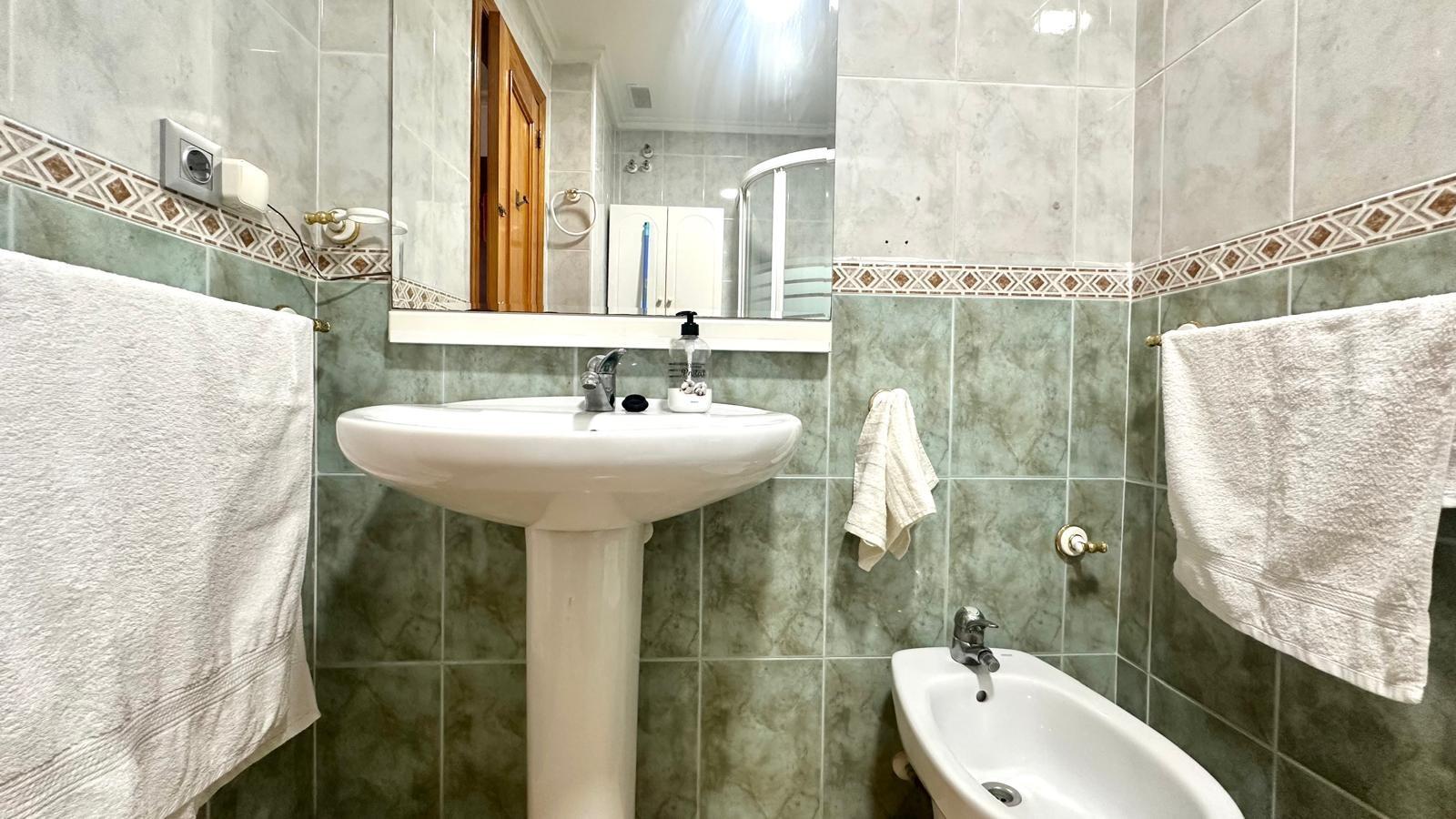 2 Bed, 1 Bath, ApartmentFor Sale, Torrevieja, Alicante