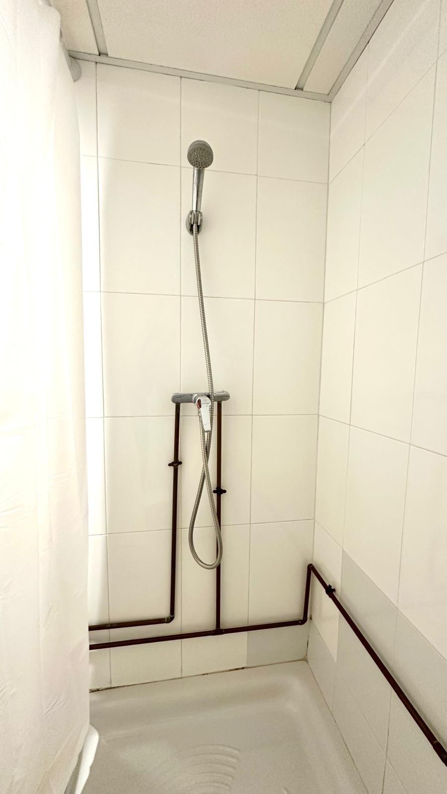 4 Bed, 1 Bath, ApartmentFor Sale, Torrevieja, Alicante