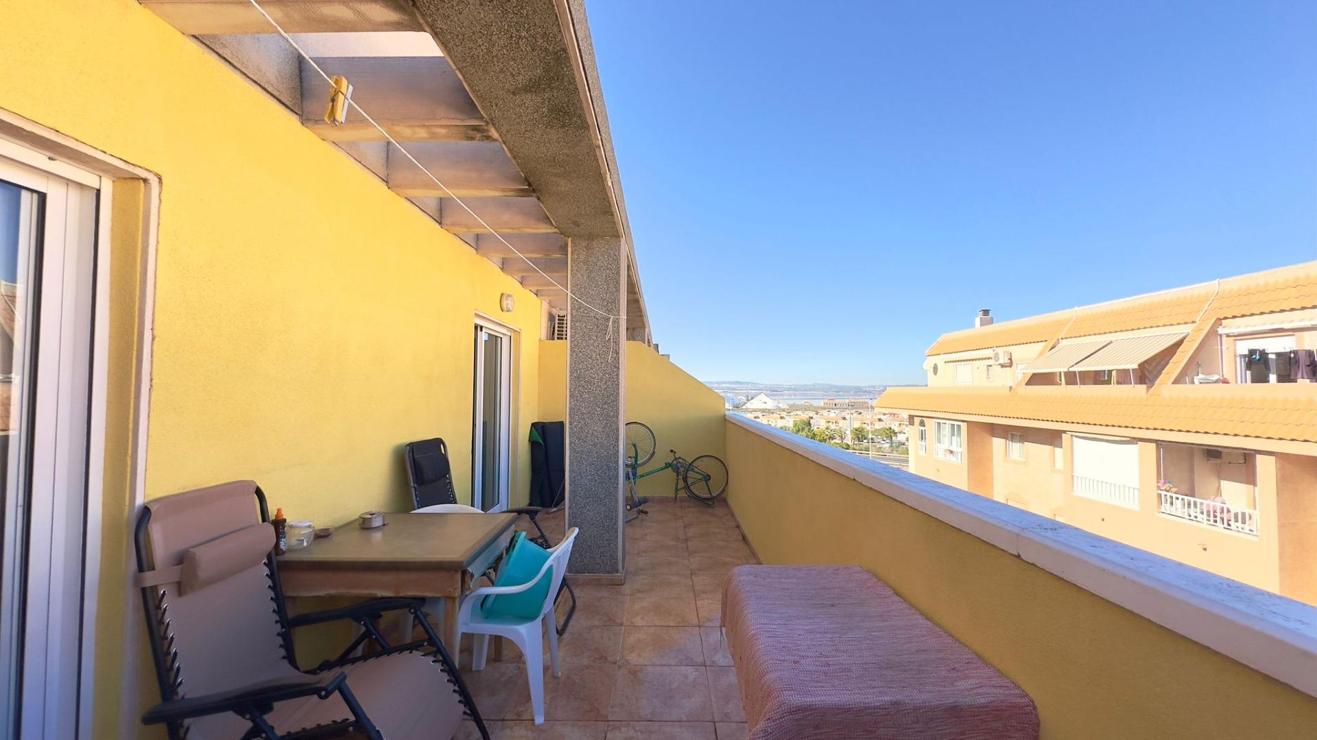 2 Bed, 1 Bath, ApartmentFor Sale, Torrevieja, Alicante