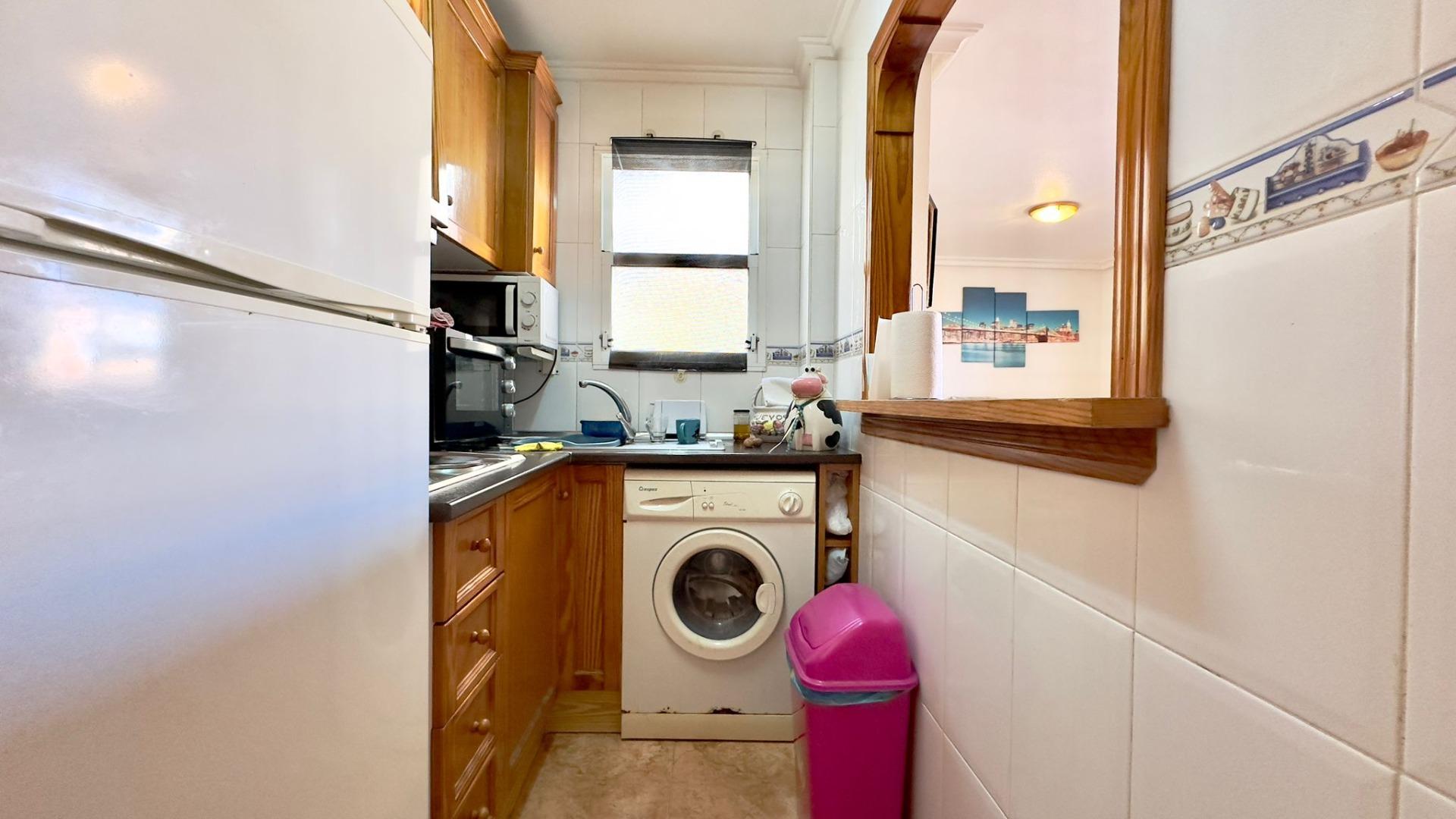 2 Bed, 1 Bath, ApartmentFor Sale, Torrevieja, Alicante