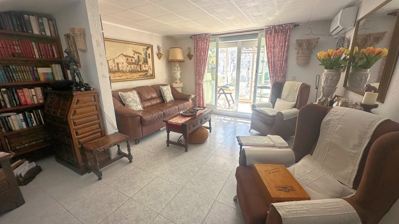 2 Bed, 2 Bath, HouseFor Sale, Albir, Alicante