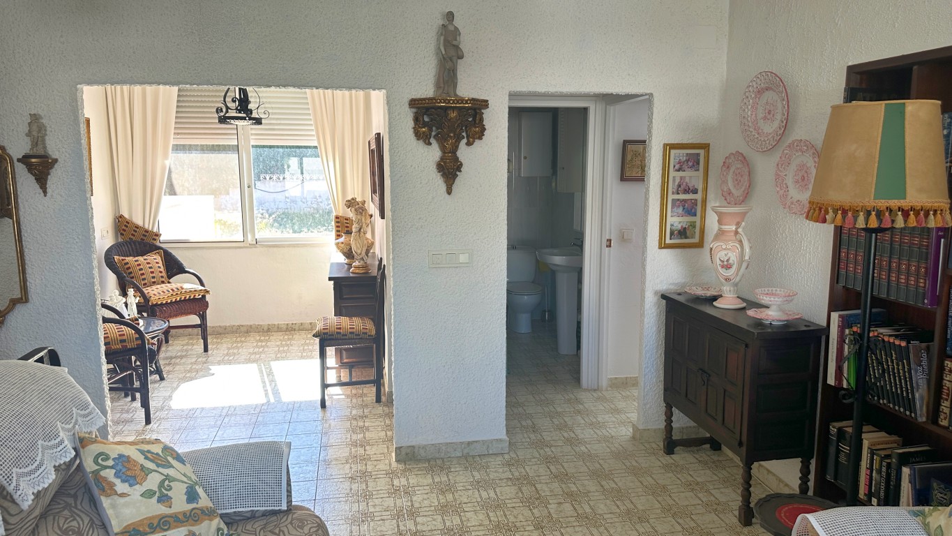 2 Bed, 2 Bath, HouseFor Sale, Albir, Alicante