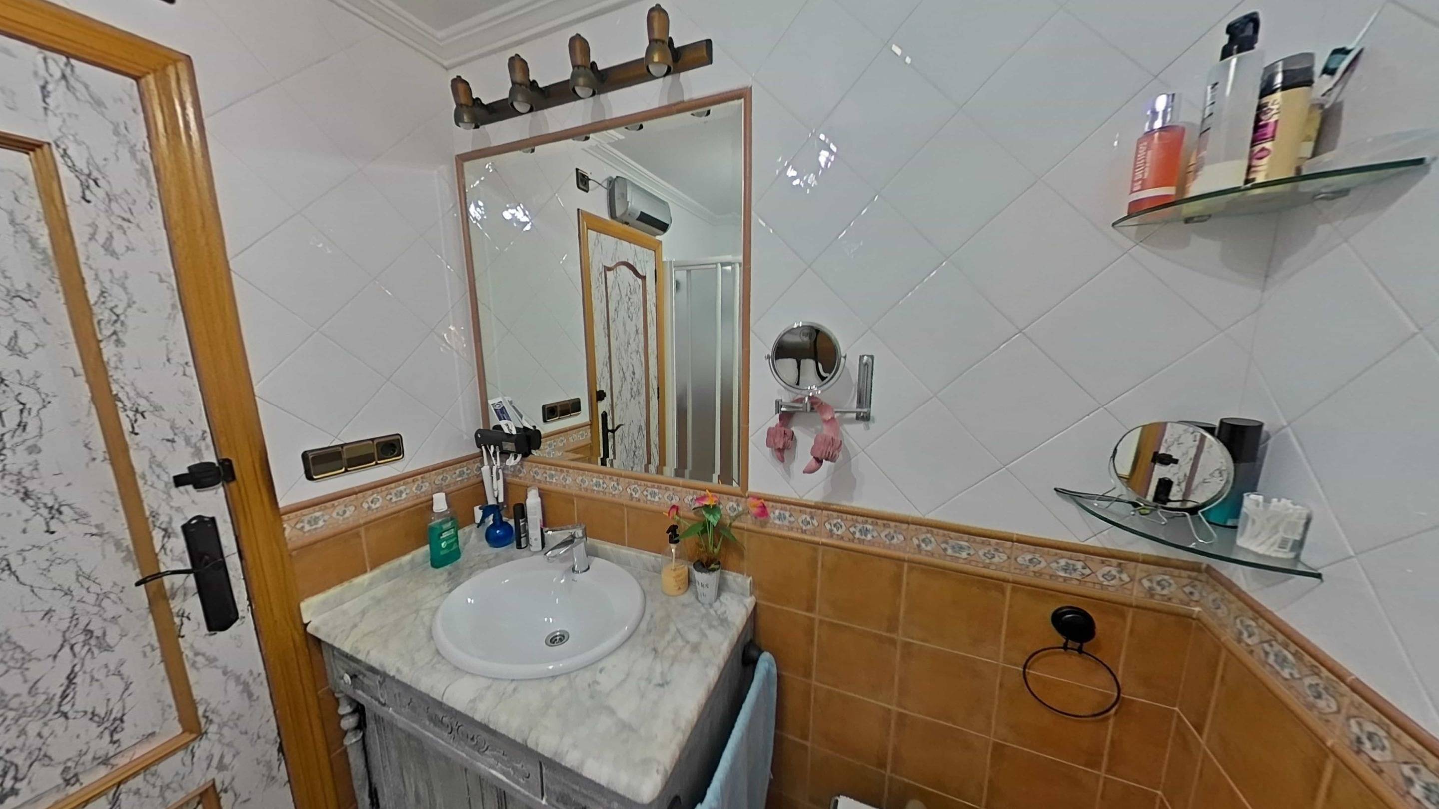 2 Bed, 1 Bath, HouseFor Sale, Torrevieja, Alicante