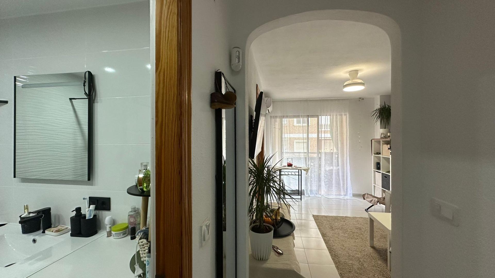 1 Bed, 1 Bath, ApartmentFor Sale, Torrevieja, Alicante