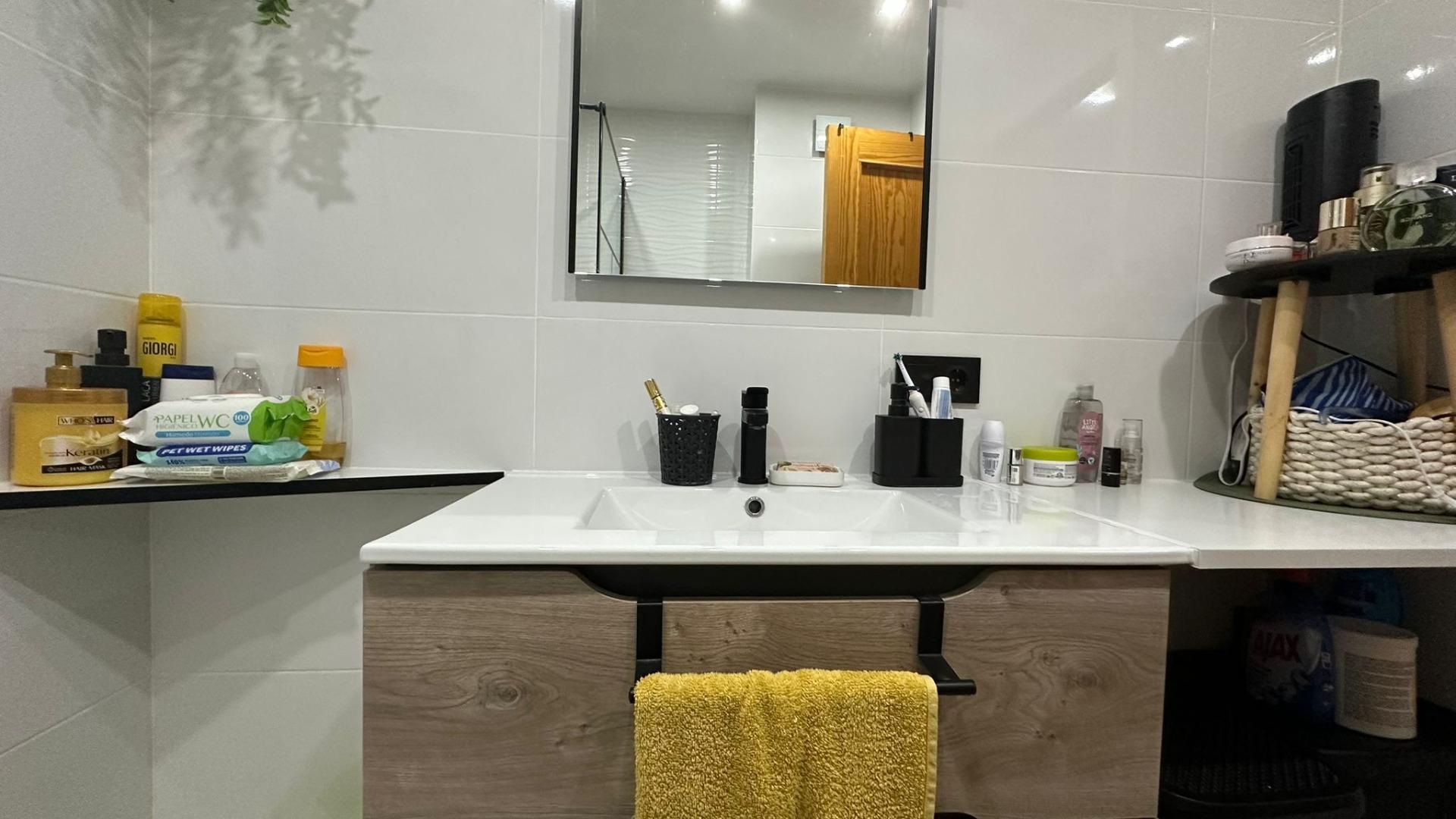 1 Bed, 1 Bath, ApartmentFor Sale, Torrevieja, Alicante