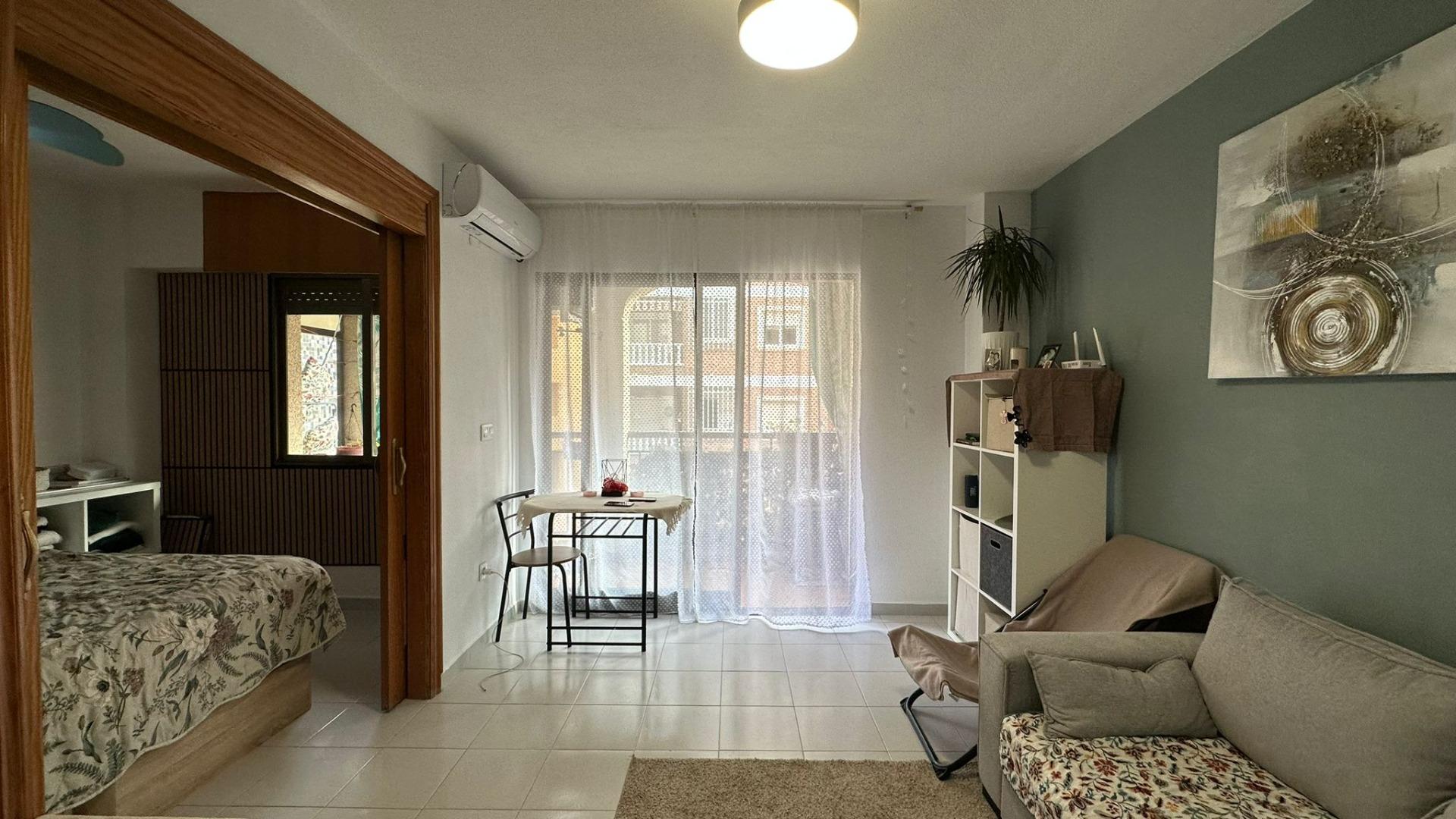 1 Bed, 1 Bath, ApartmentFor Sale, Torrevieja, Alicante