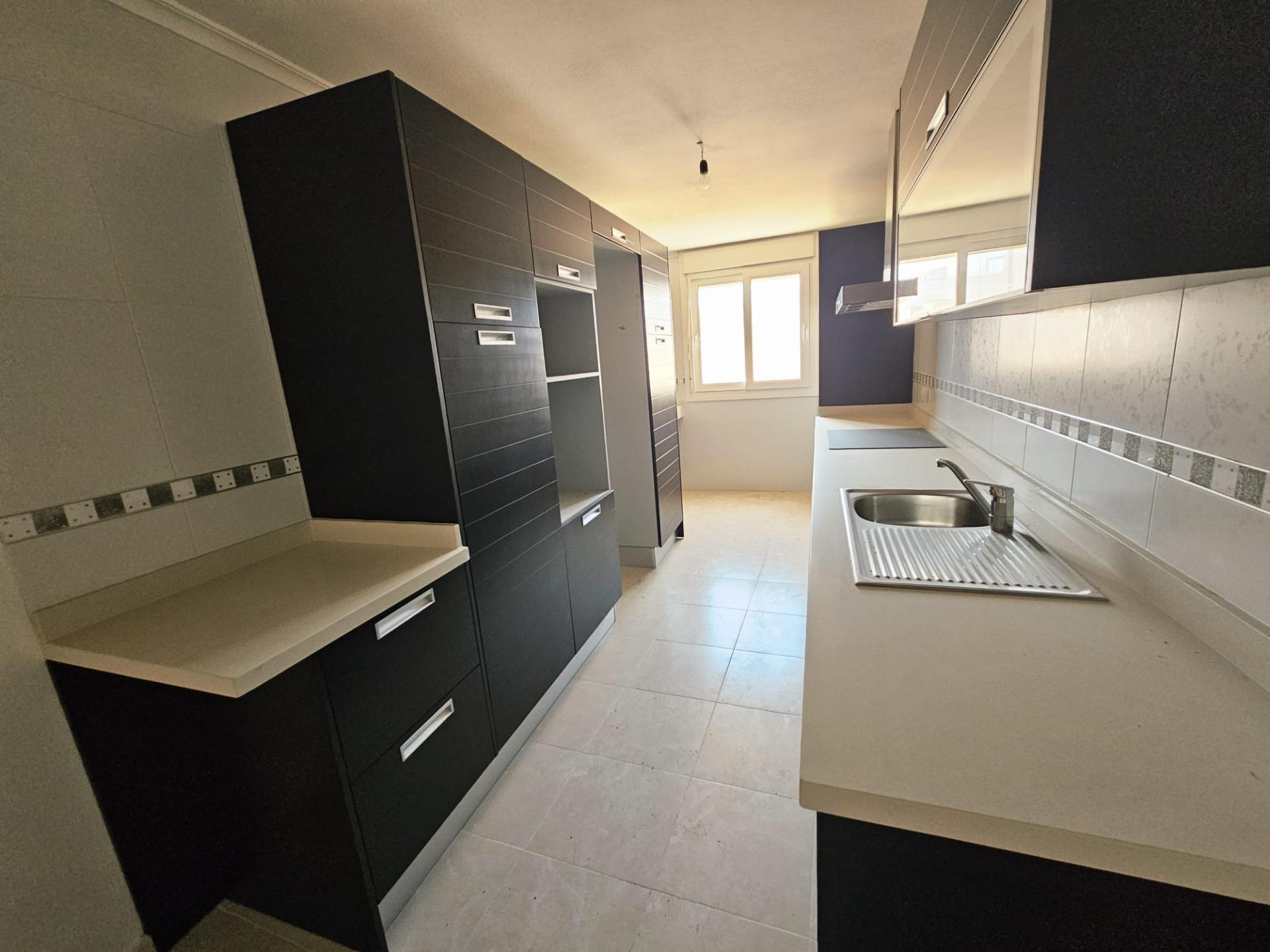 3 Bed, 2 Bath, ApartmentFor Sale, Torrevieja, Alicante