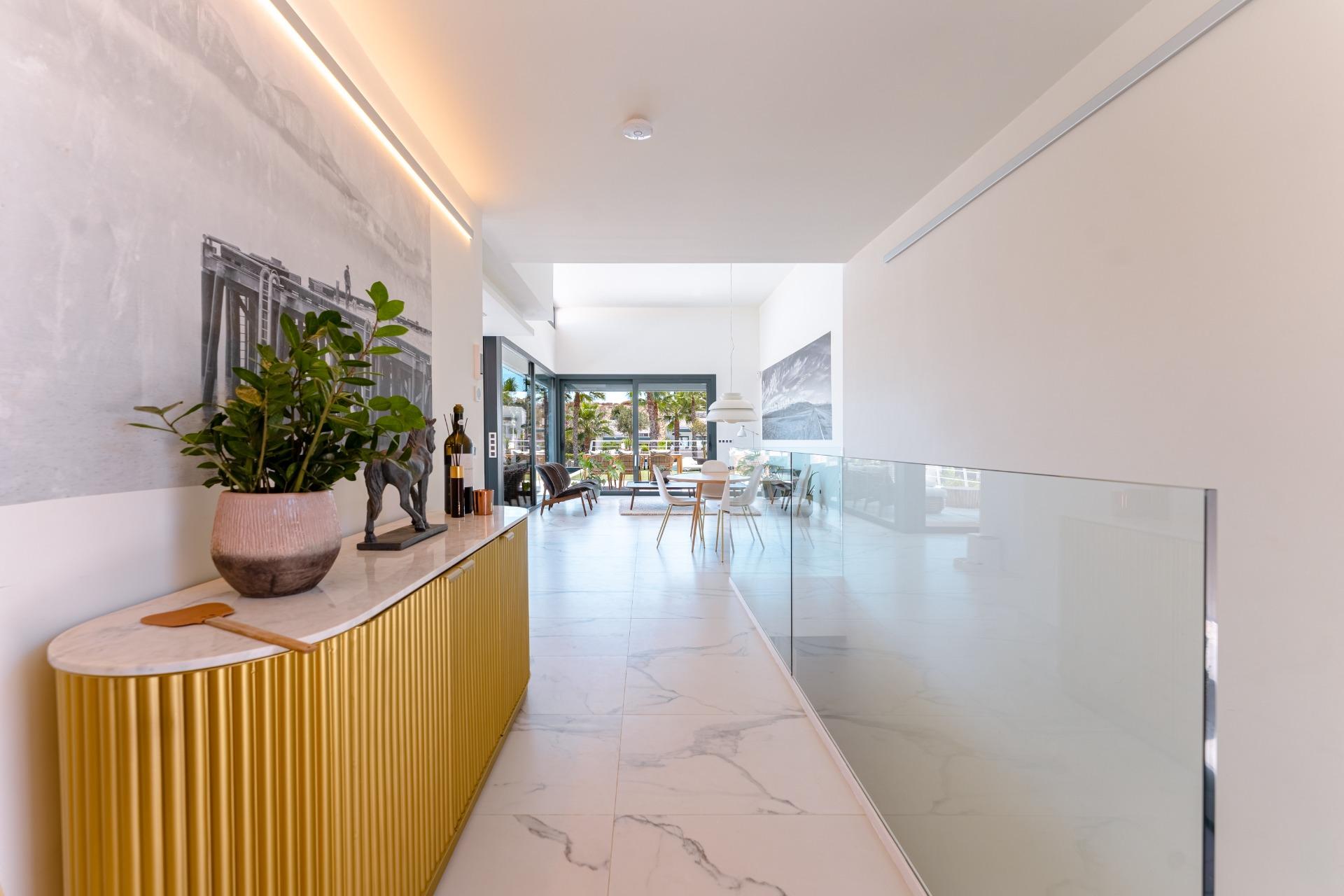 5 Bed, 4 Bath, HouseFor Sale, San Miguel de Salinas, Alicante