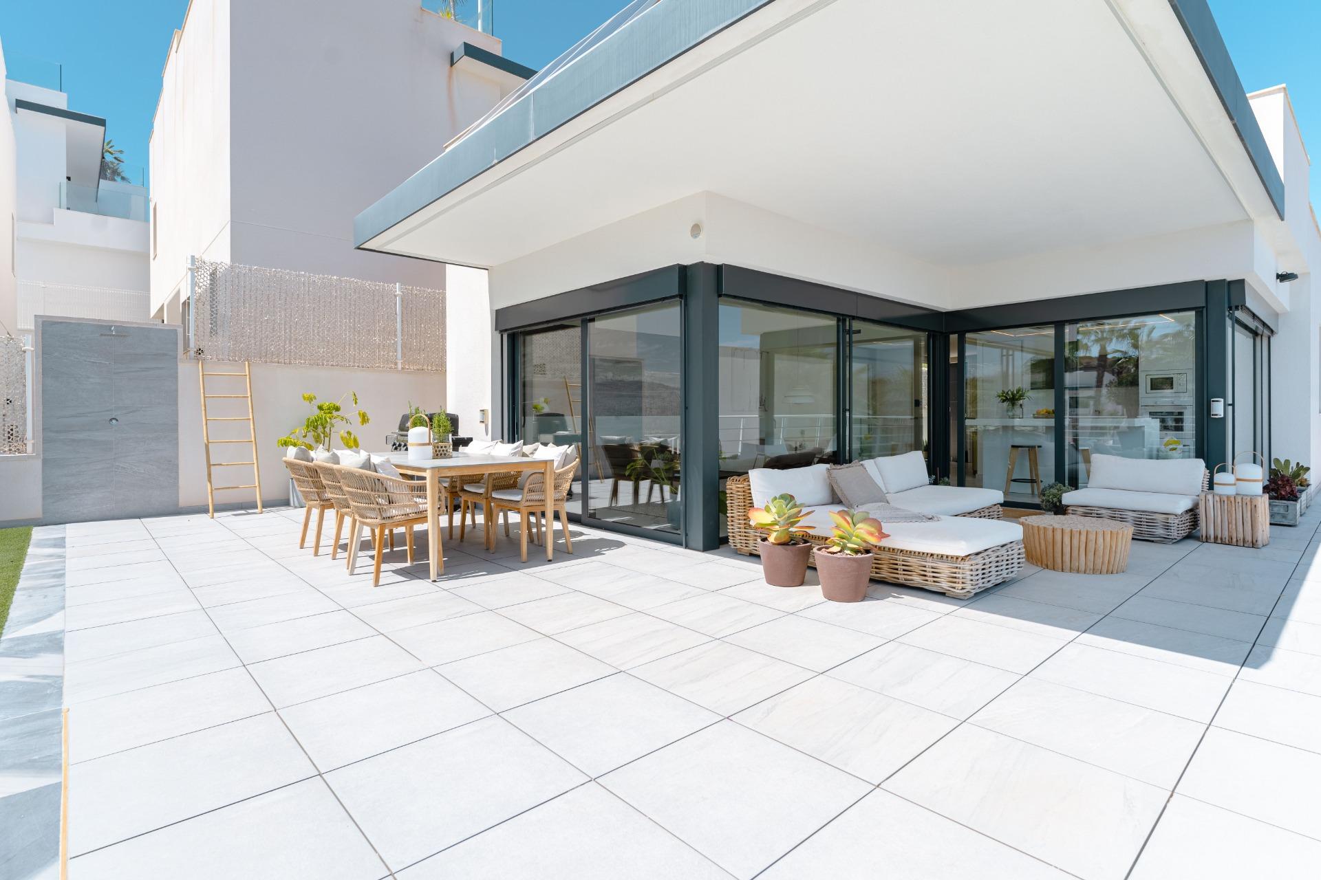 5 Bed, 4 Bath, HouseFor Sale, San Miguel de Salinas, Alicante