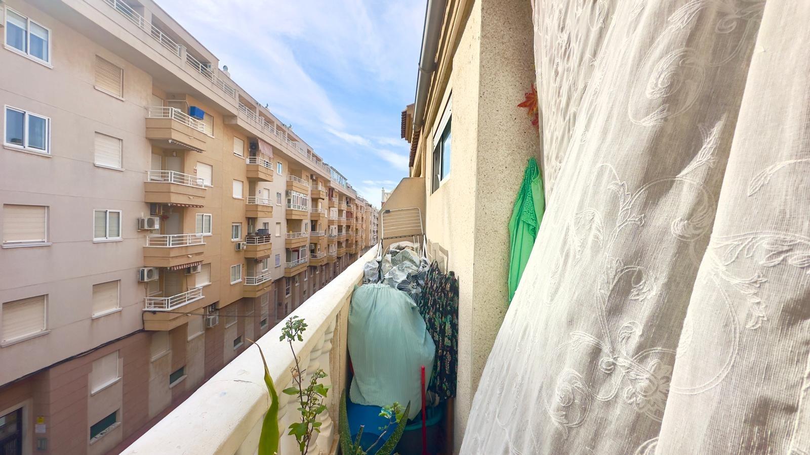 2 Bed, 1 Bath, ApartmentFor Sale, Torrevieja, Alicante