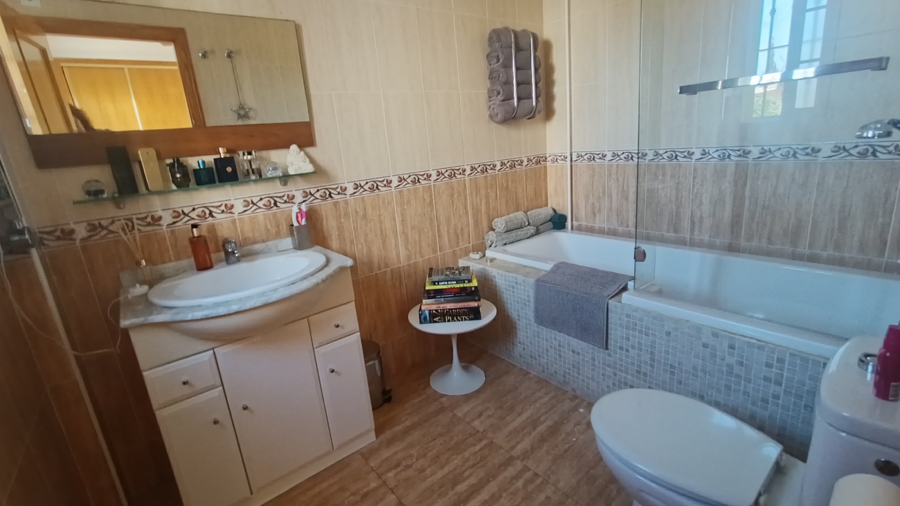 4 Bed, 2 Bath, HouseFor Sale, Avileses, Murcia