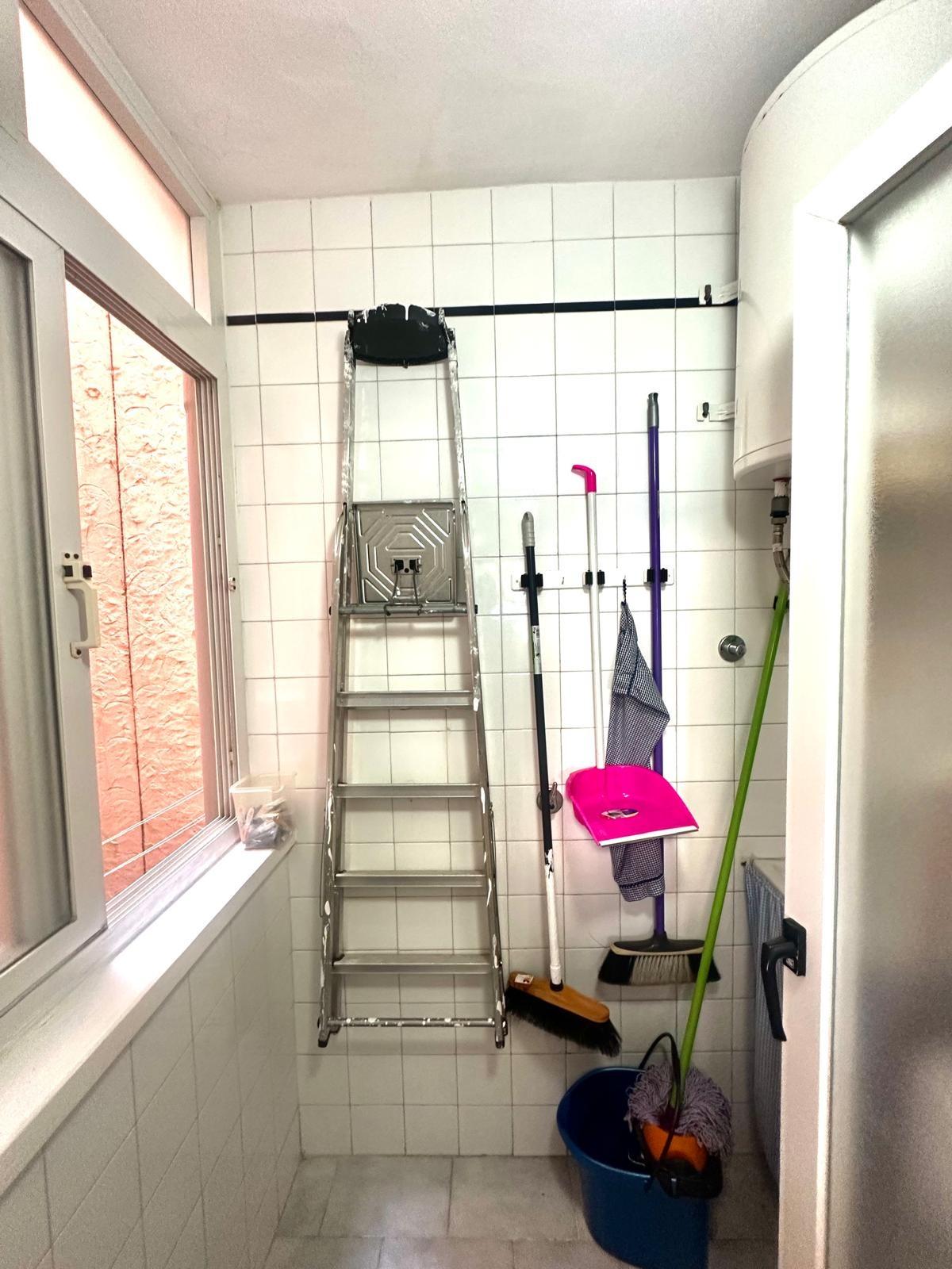 3 Bed, 2 Bath, ApartmentFor Sale, Torrevieja, Alicante