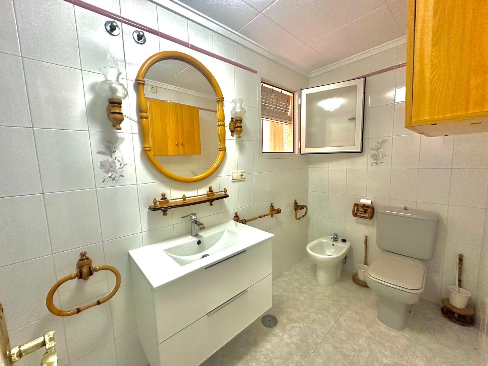 3 Bed, 2 Bath, ApartmentFor Sale, Torrevieja, Alicante