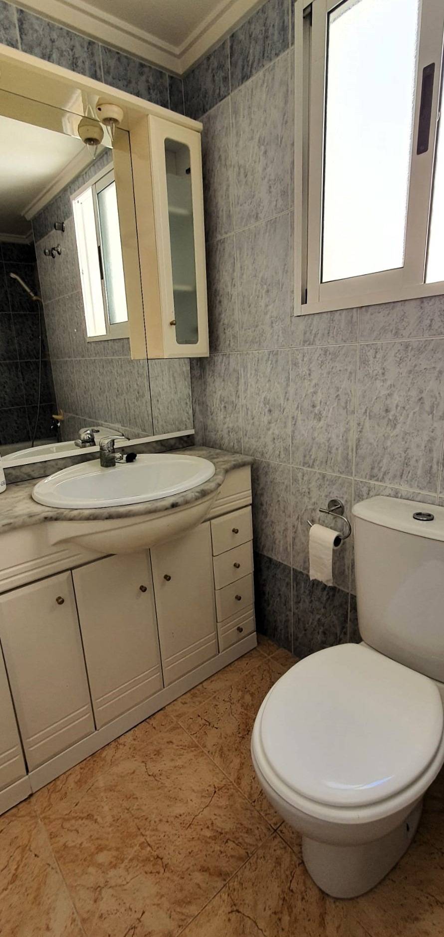 2 Bed, 1 Bath, ApartmentFor Sale, Torrevieja, Alicante