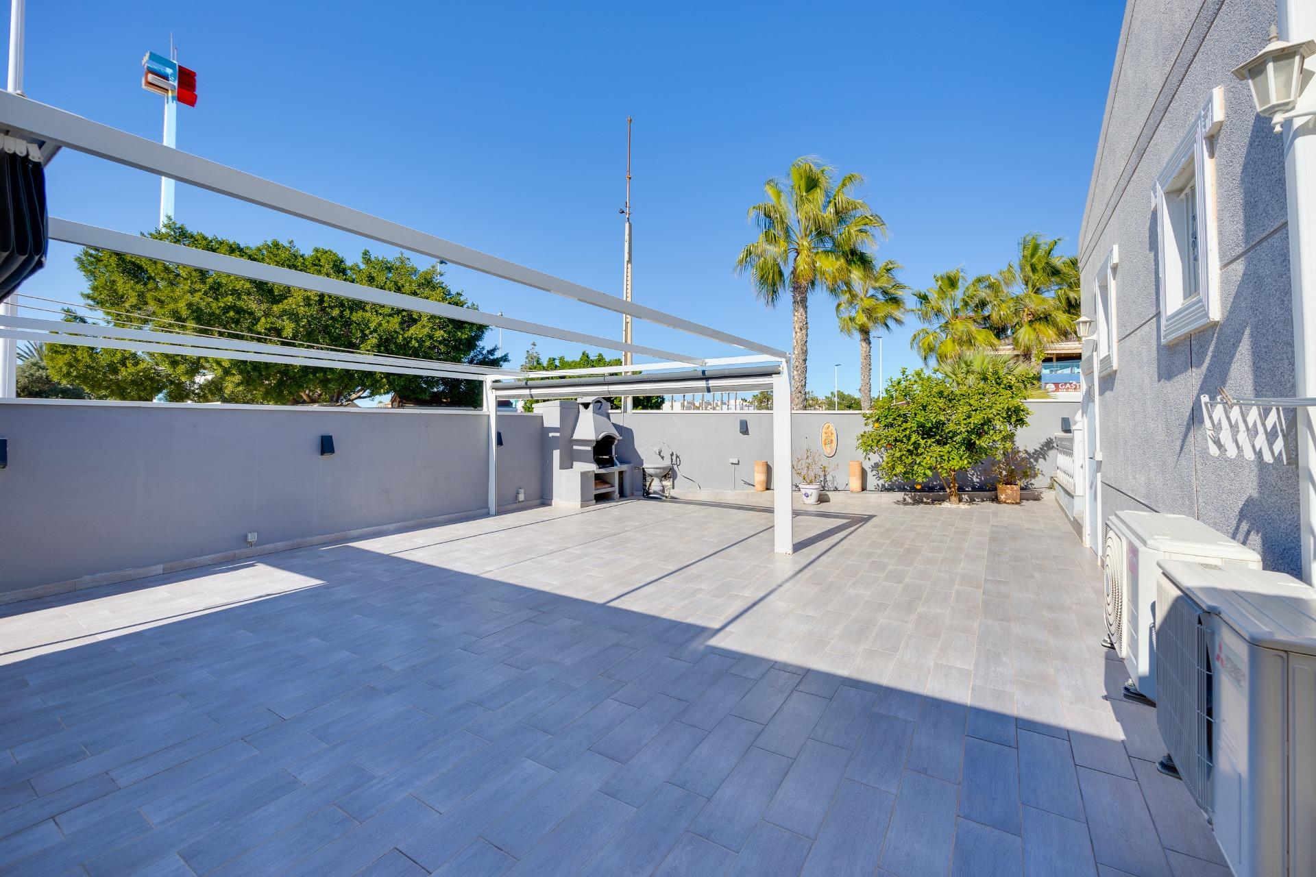 3 Bed, 2 Bath, HouseFor Sale, Torrevieja, Alicante