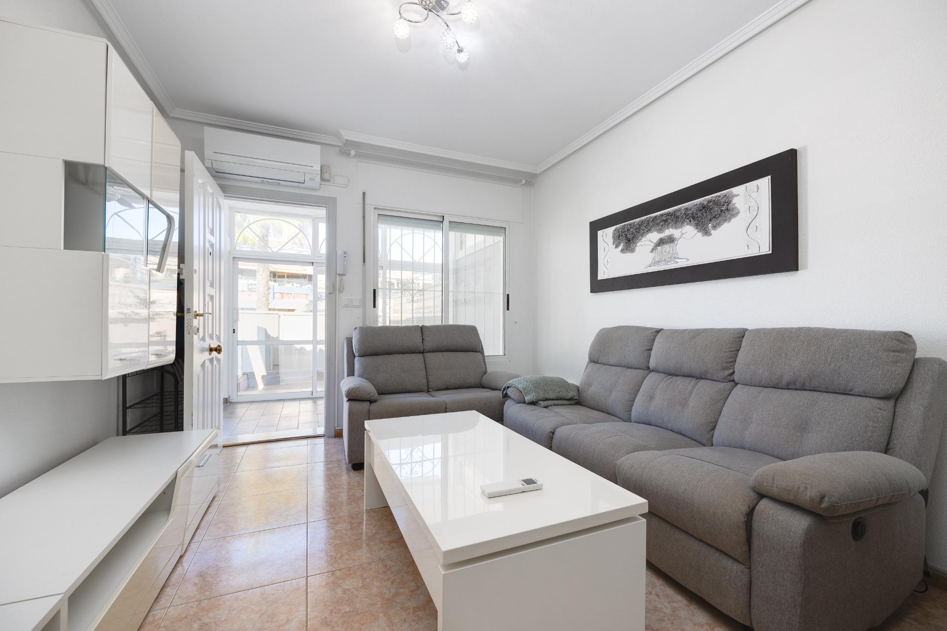 3 Bed, 2 Bath, HouseFor Sale, Torrevieja, Alicante