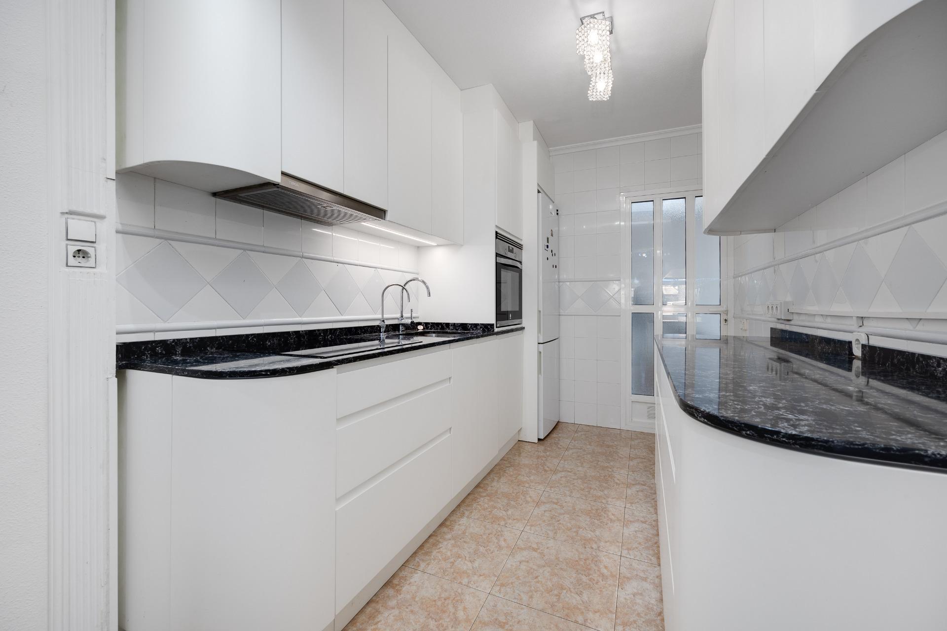 3 Bed, 2 Bath, HouseFor Sale, Torrevieja, Alicante