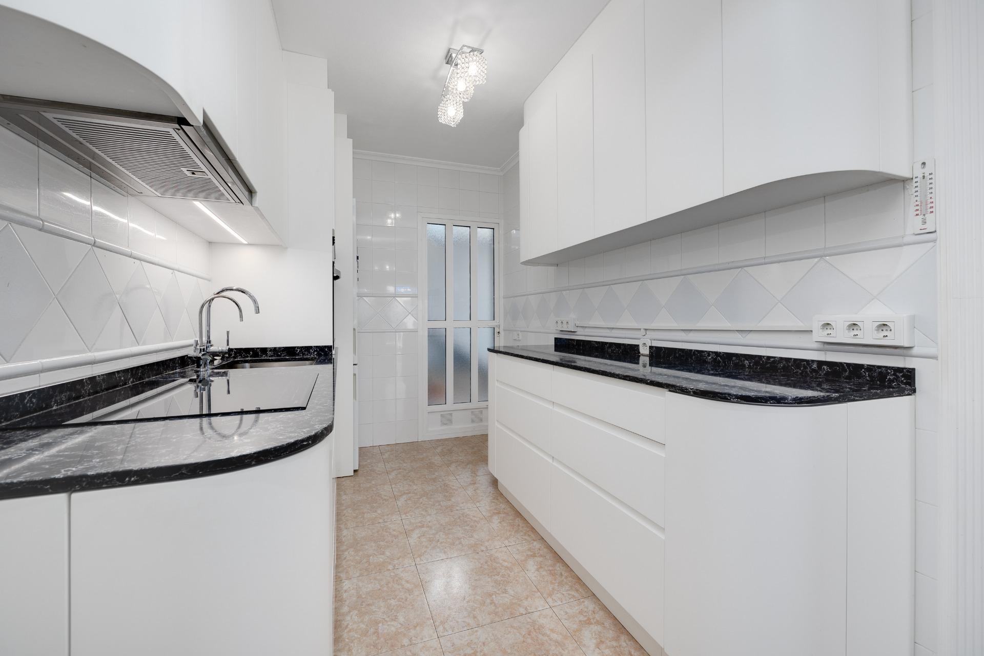 3 Bed, 2 Bath, HouseFor Sale, Torrevieja, Alicante