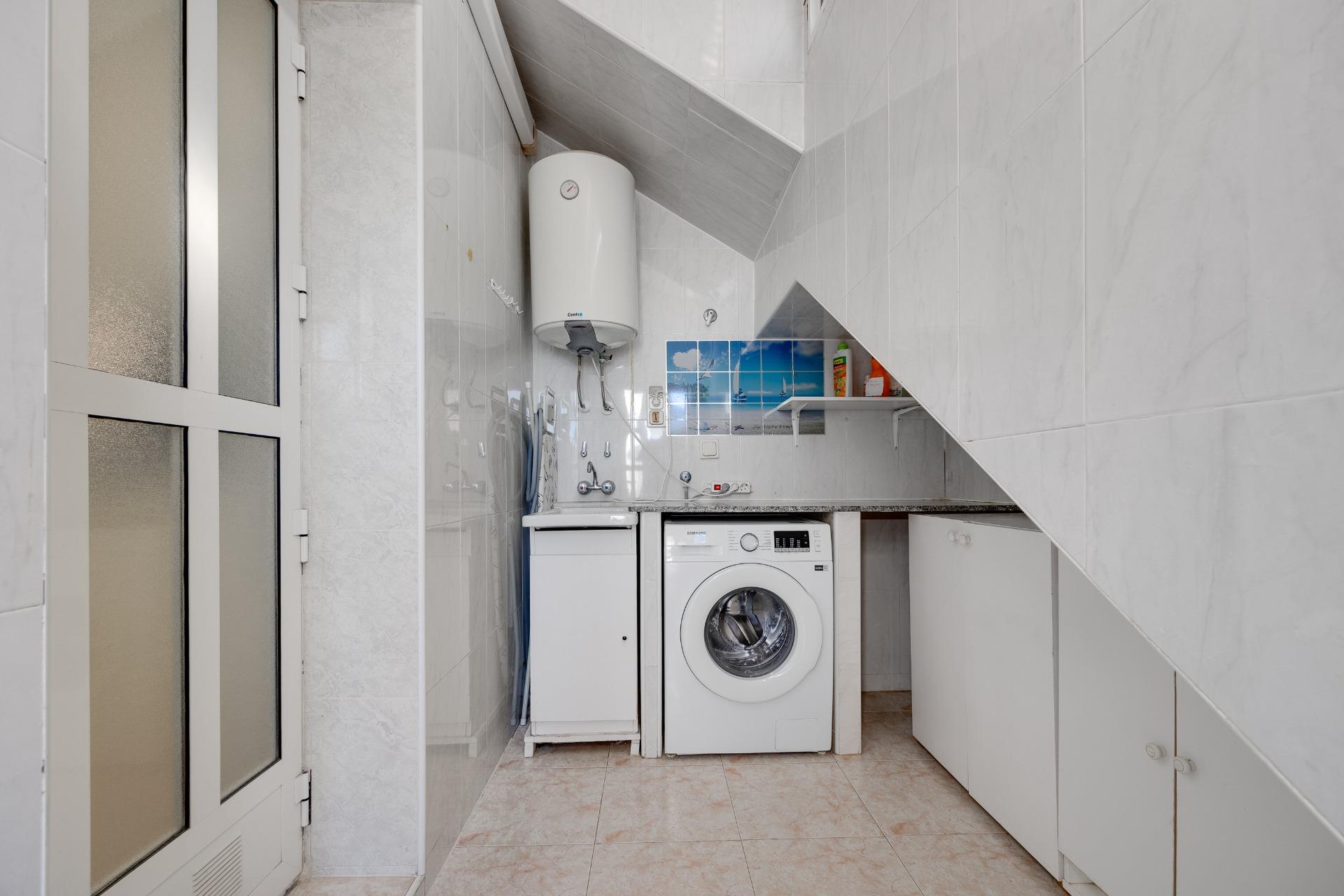 3 Bed, 2 Bath, HouseFor Sale, Torrevieja, Alicante