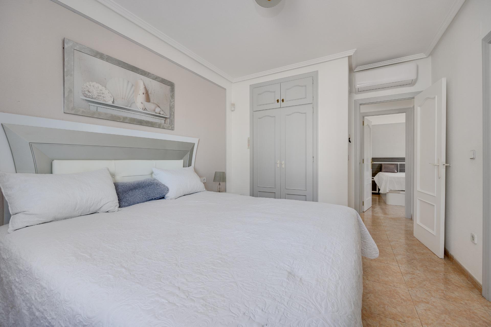 3 Bed, 2 Bath, HouseFor Sale, Torrevieja, Alicante