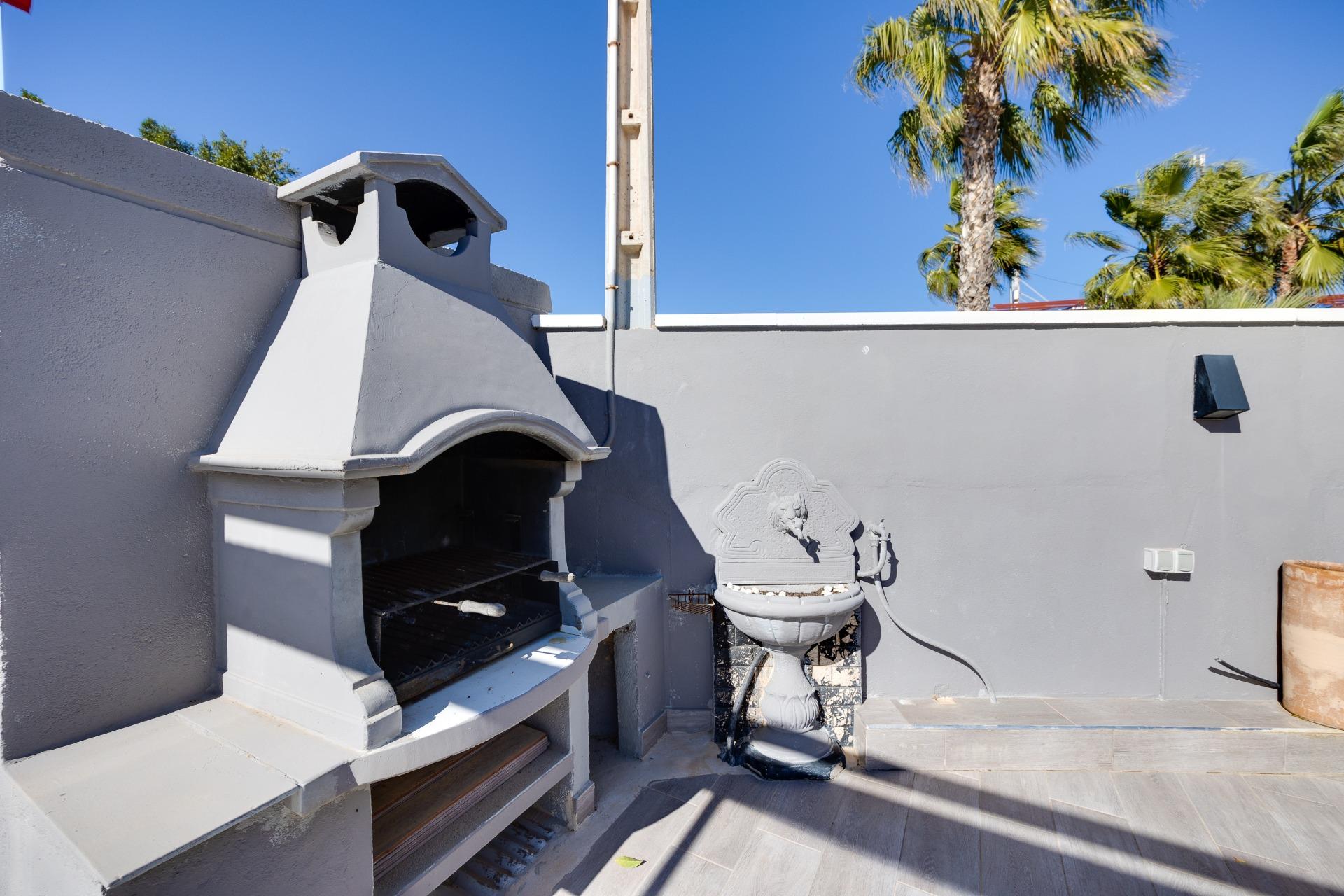 3 Bed, 2 Bath, HouseFor Sale, Torrevieja, Alicante