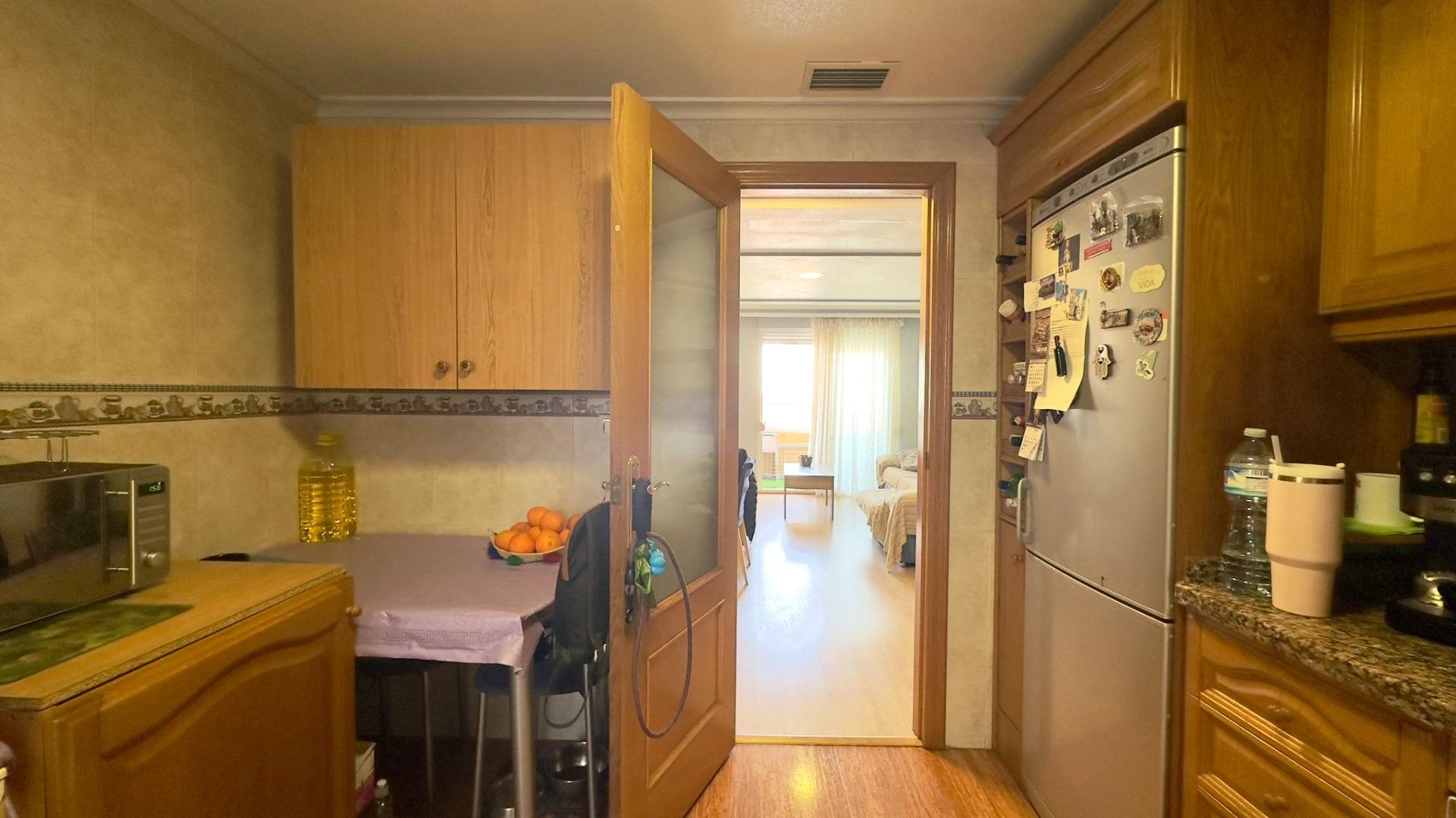 4 Bed, 2 Bath, ApartmentFor Sale, Torrevieja, Alicante