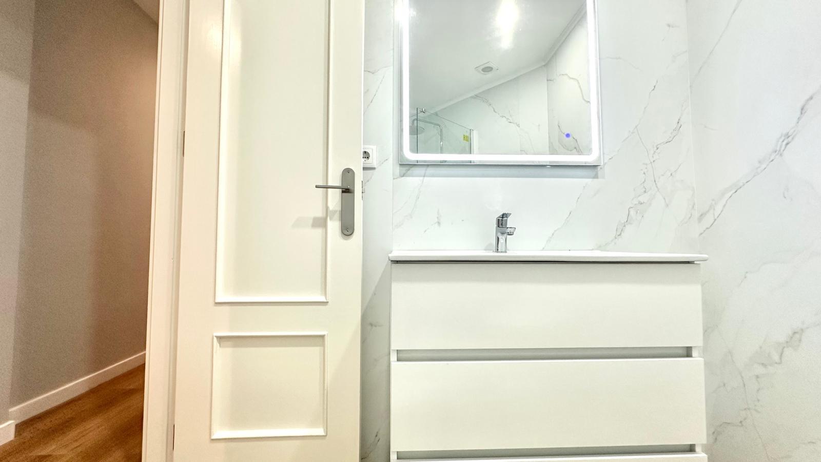 2 Bed, 2 Bath, ApartmentFor Sale, Torrevieja, Alicante