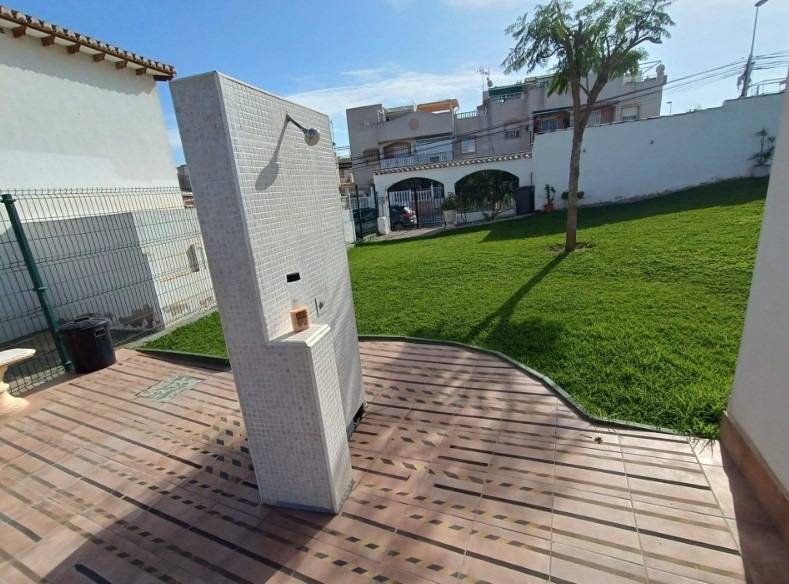 1 Bed, 1 Bath, ApartmentFor Sale, Torrevieja, Alicante