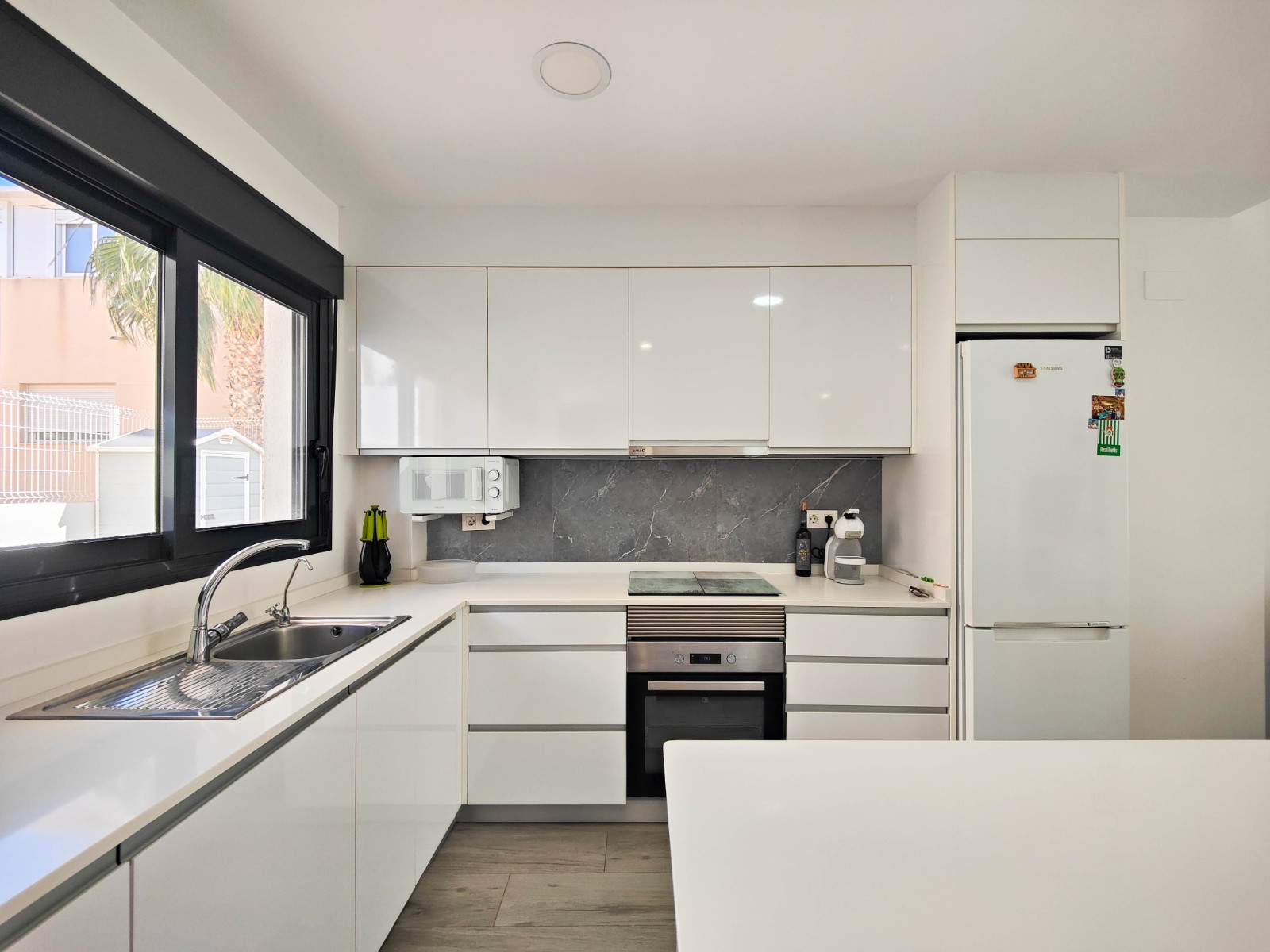 3 Bed, 2 Bath, ApartmentFor Sale, Guardamar Del Segura, Alicante