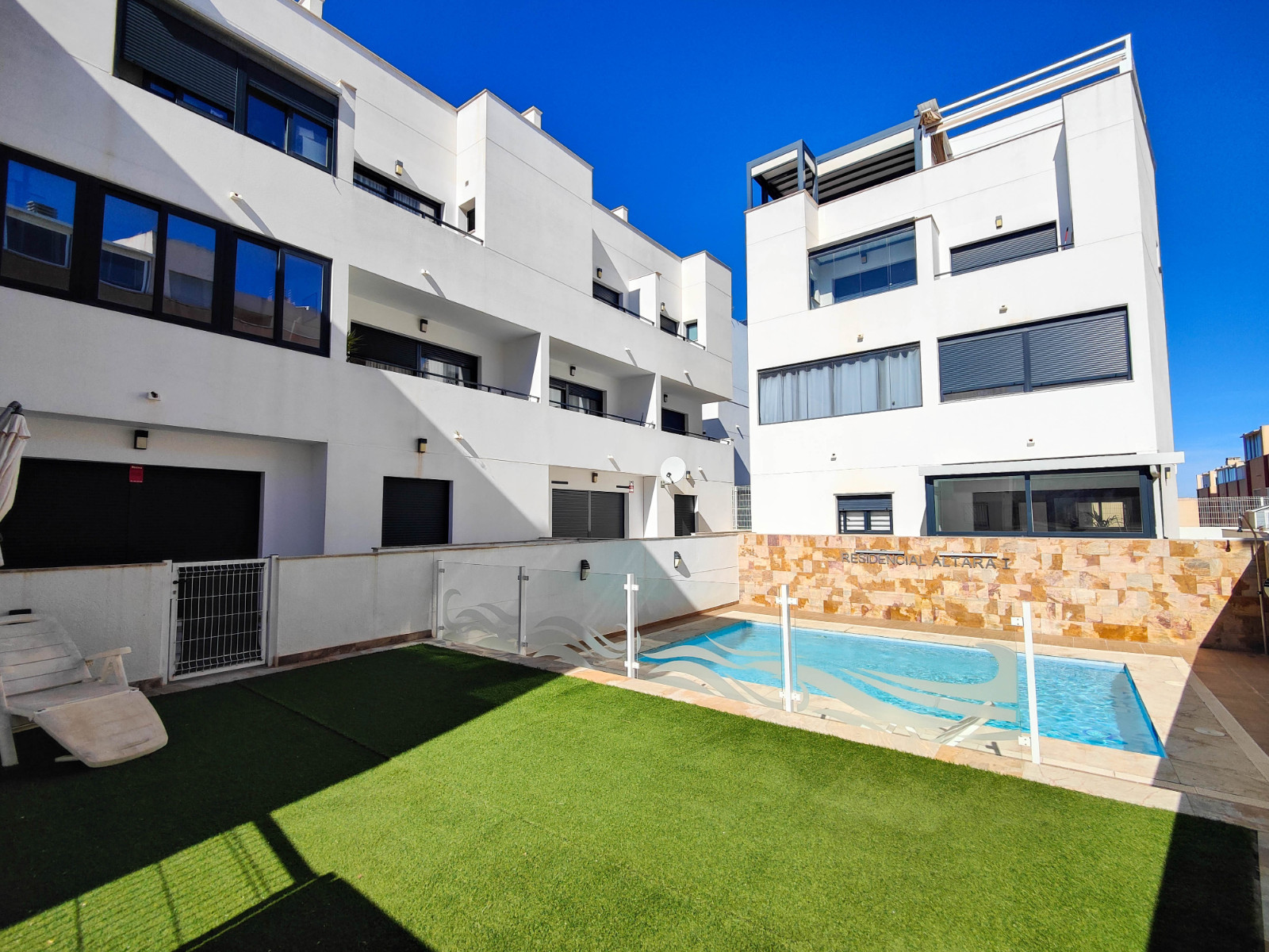 3 Bed, 2 Bath, ApartmentFor Sale, Guardamar Del Segura, Alicante
