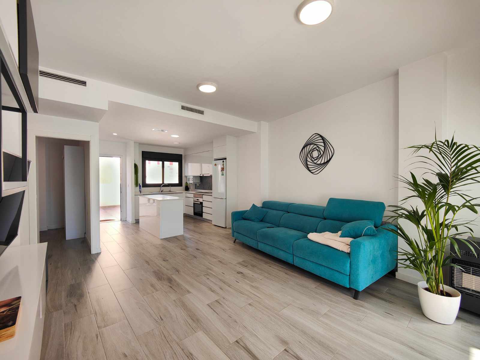 3 Bed, 2 Bath, ApartmentFor Sale, Guardamar Del Segura, Alicante