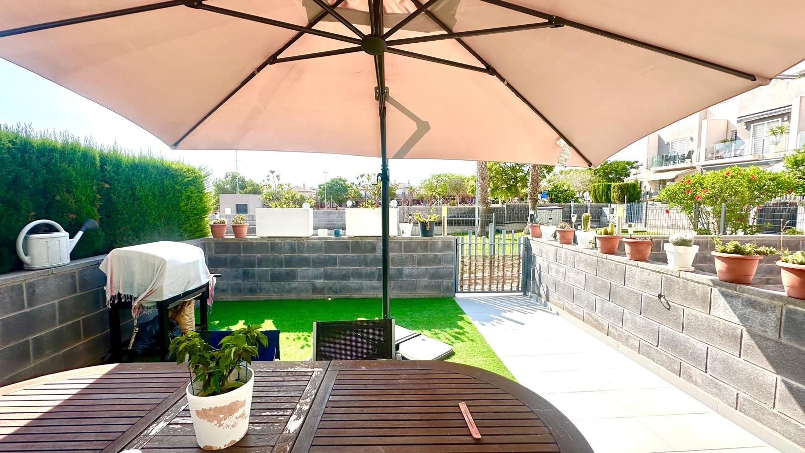 2 Bed, 1 Bath, HouseFor Sale, Torrevieja, Alicante