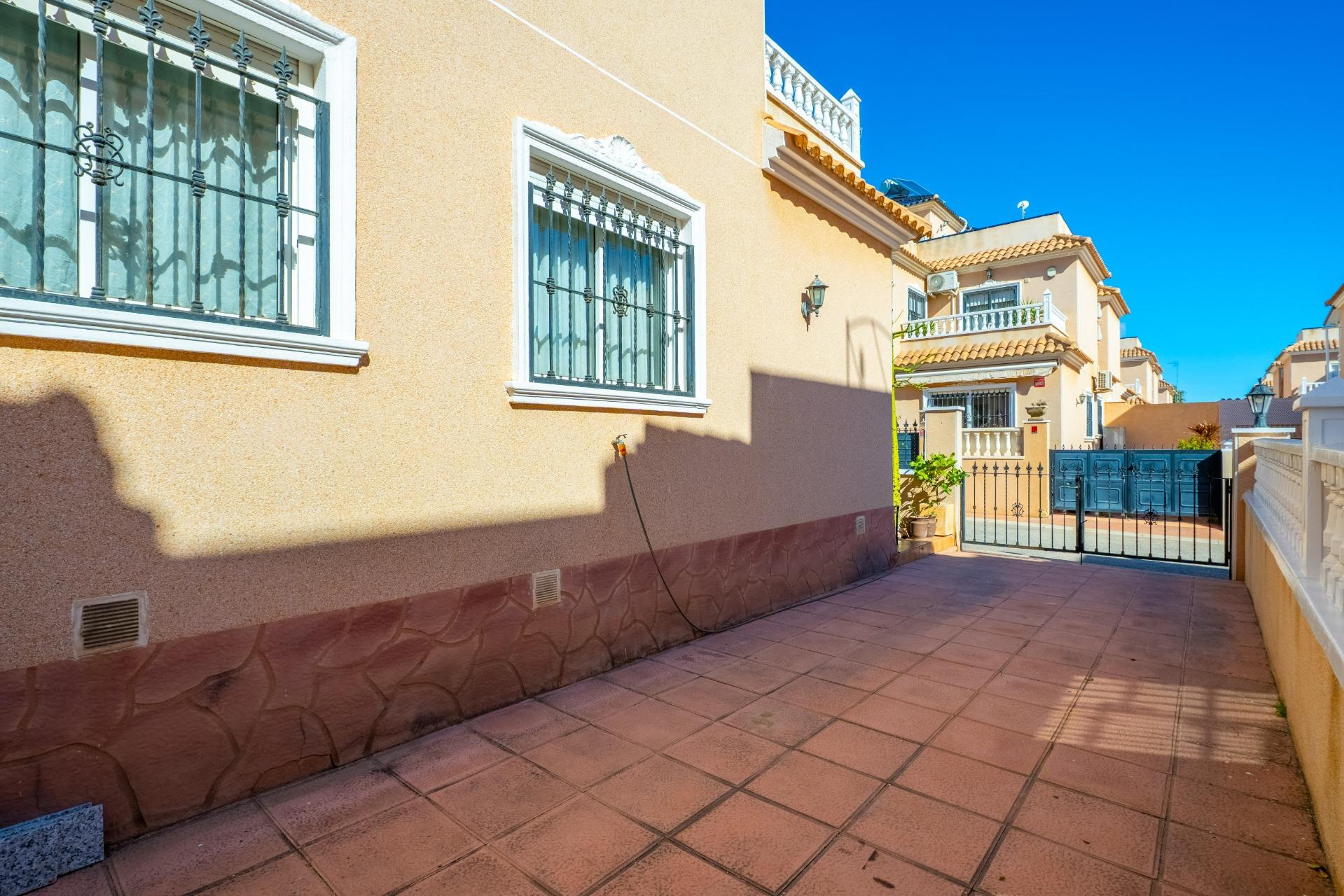 2 Bed, 2 Bath, ApartmentFor Sale, Orihuela Costa, Alicante