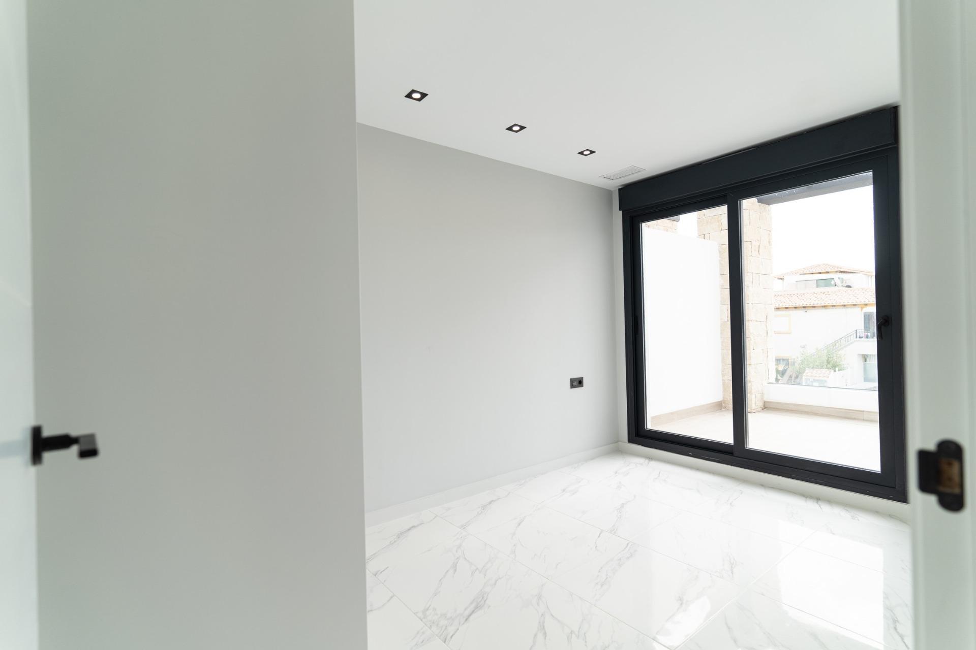 4 Bed, 3 Bath, HouseFor Sale, Orihuela Costa, Alicante