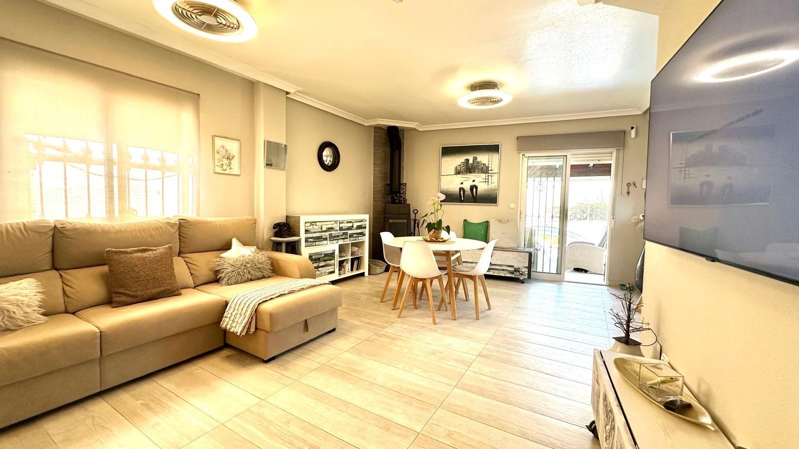 4 Bed, 3 Bath, HouseFor Sale, Orihuela Costa, Alicante