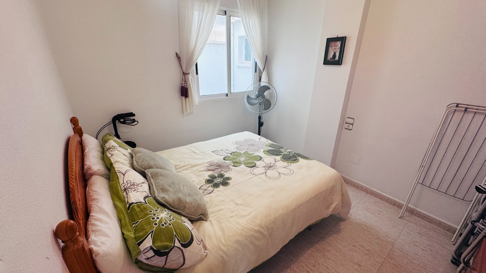 2 Bed, 1 Bath, ApartmentFor Sale, Almoradi, Alicante