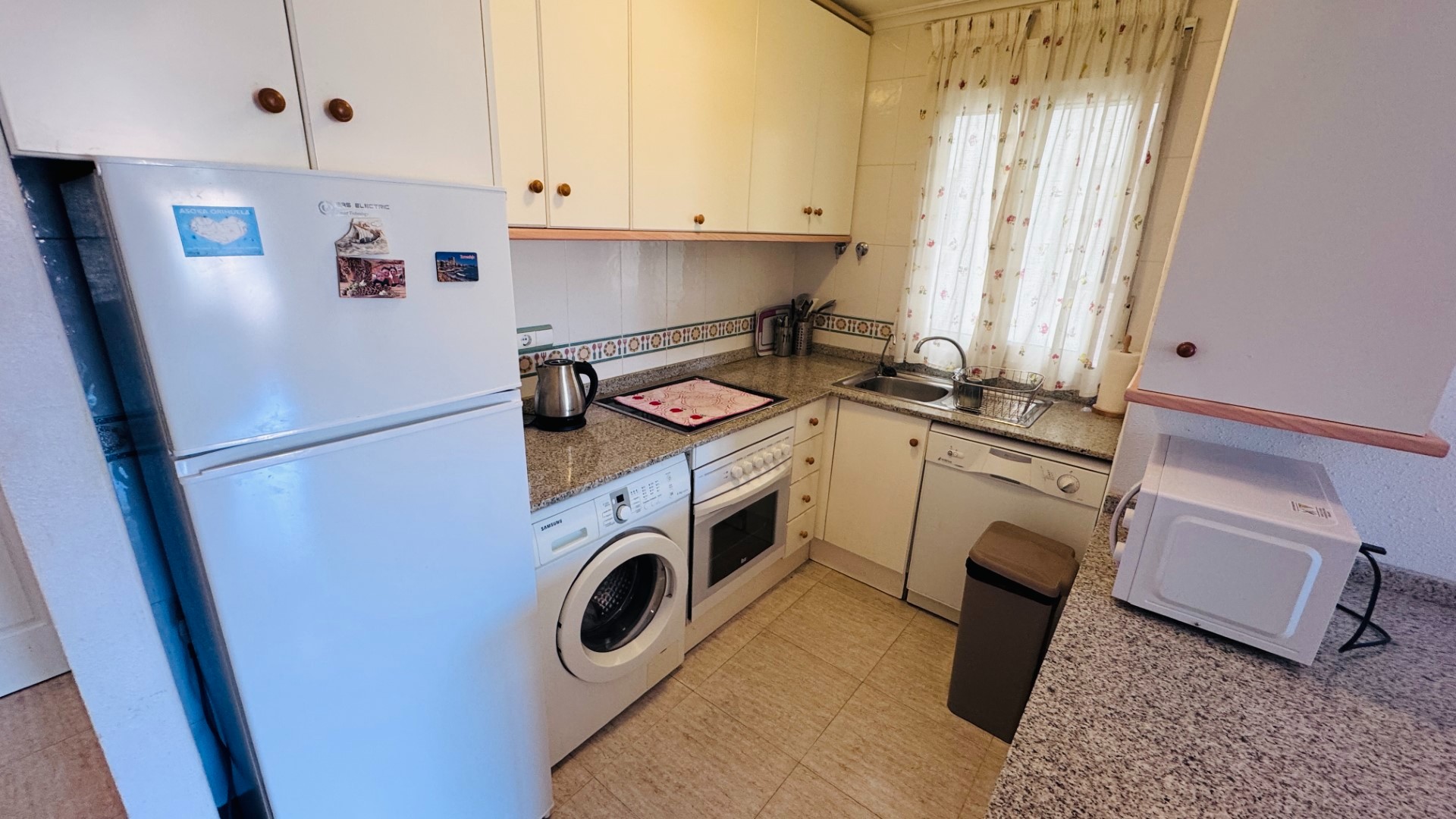2 Bed, 1 Bath, ApartmentFor Sale, Almoradi, Alicante