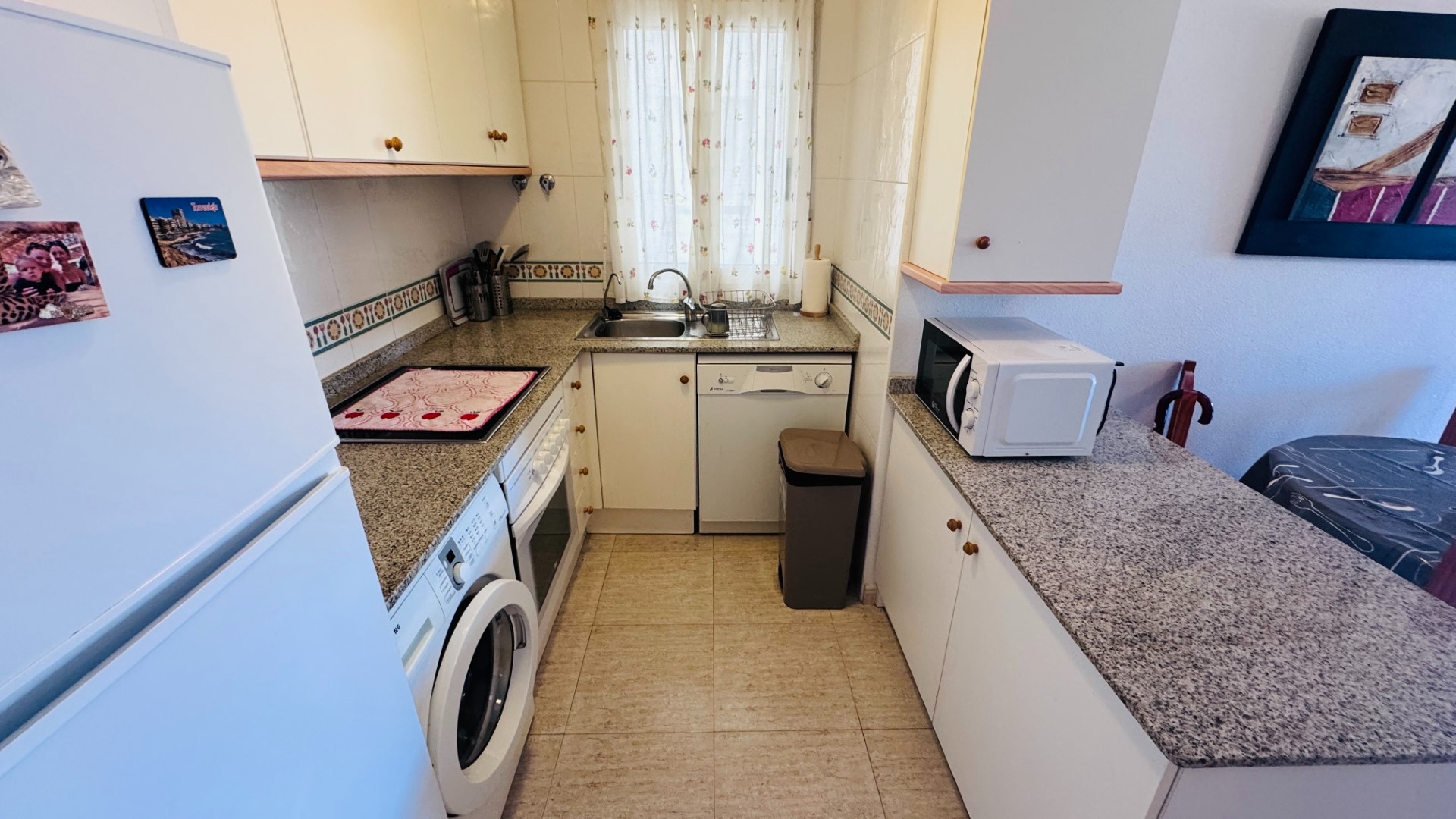 2 Bed, 1 Bath, ApartmentFor Sale, Almoradi, Alicante
