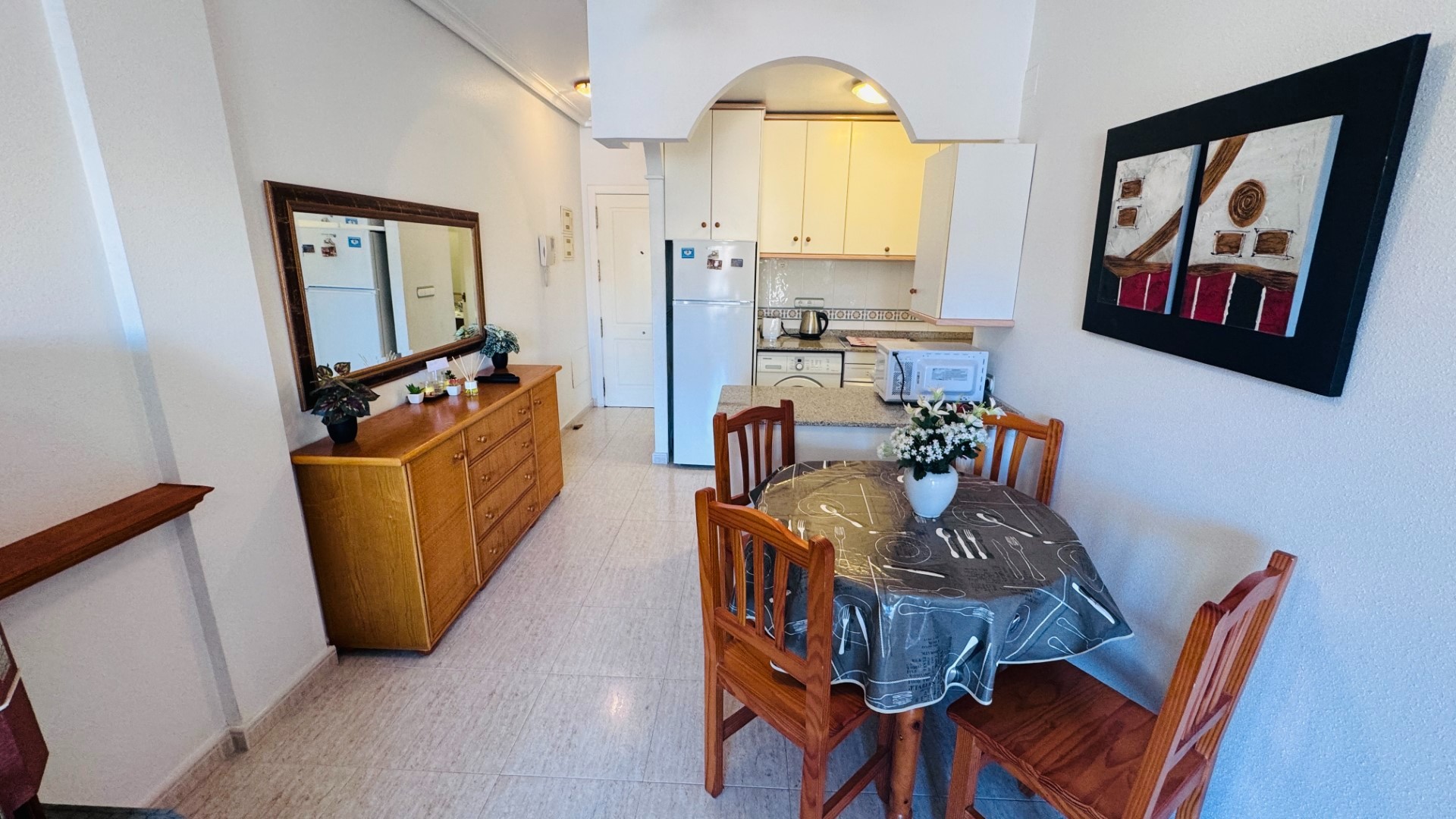 2 Bed, 1 Bath, ApartmentFor Sale, Almoradi, Alicante