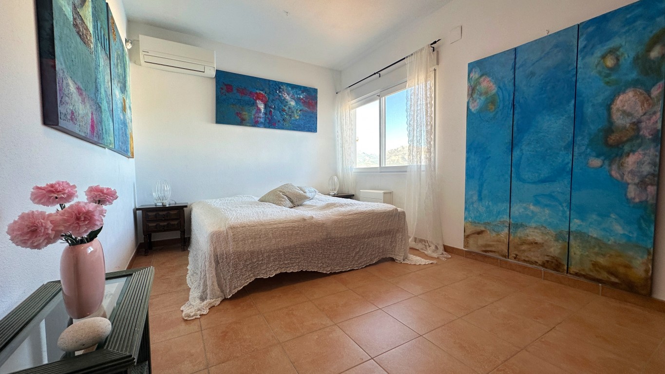 6 Bed, 4 Bath, HouseFor Sale, Albir, Alicante