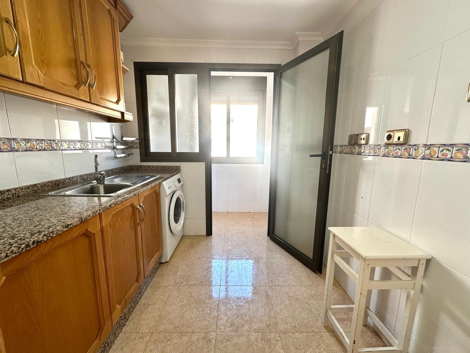4 Bed, 2 Bath, ApartmentFor Sale, Torrevieja, Alicante