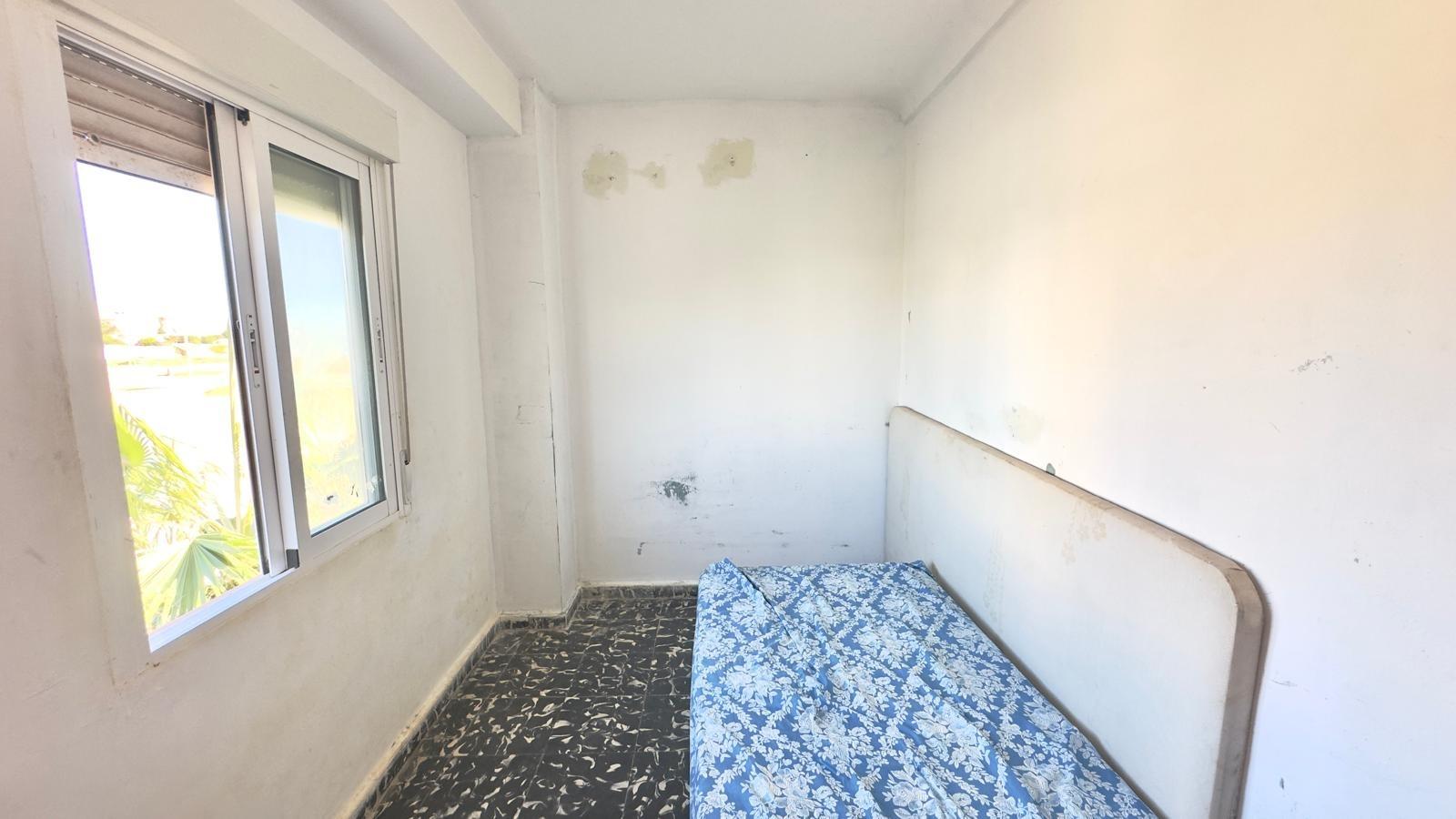 3 Bed, 2 Bath, ApartmentFor Sale, Torrevieja, Alicante