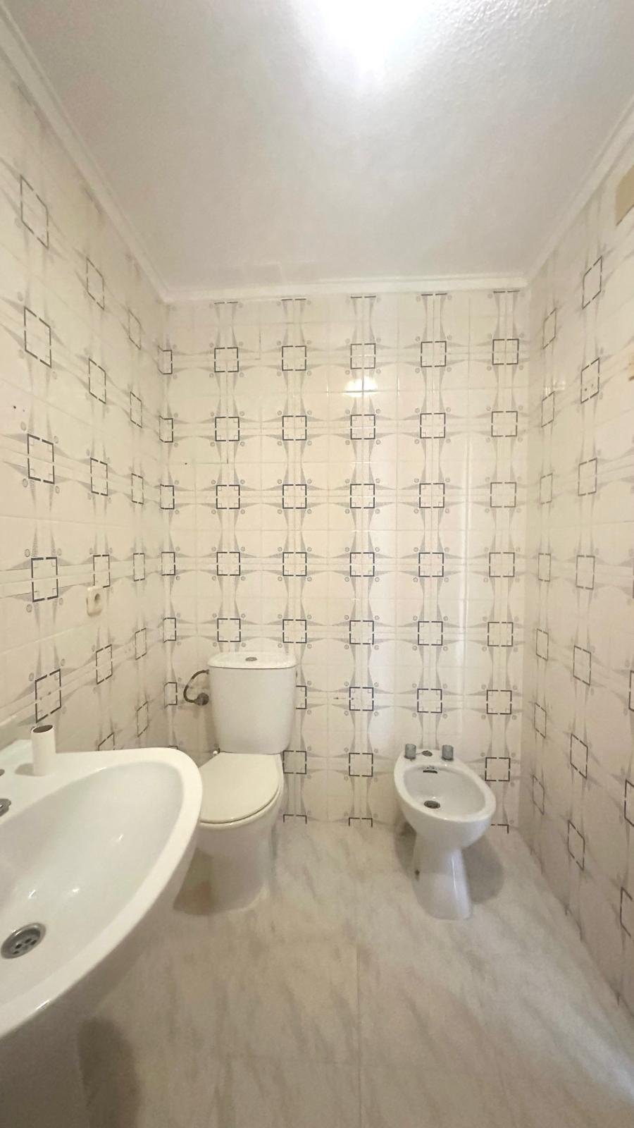 3 Bed, 1 Bath, ApartmentFor Sale, Torrevieja, Alicante