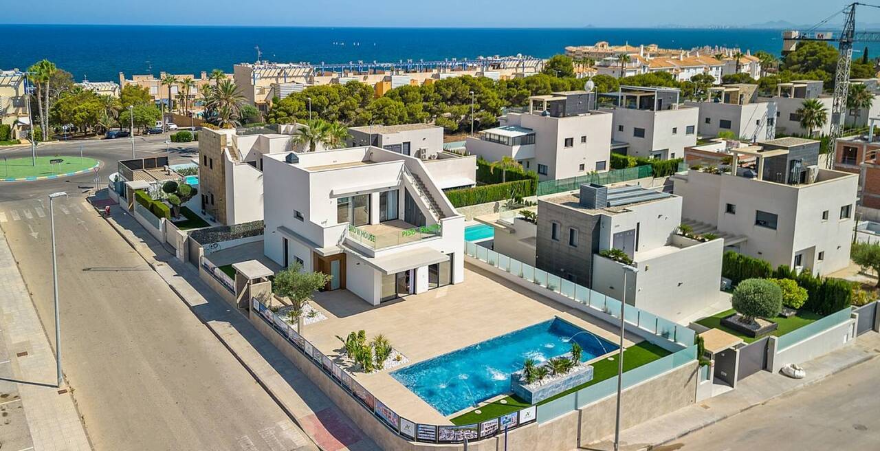 3 Bed, 3 Bath, HouseFor Sale, Campoamor, Alicante