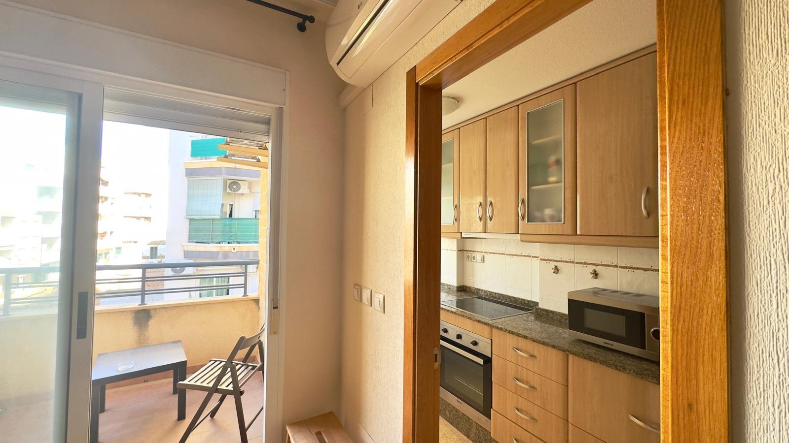 2 Bed, 1 Bath, ApartmentFor Sale, Torrevieja, Alicante